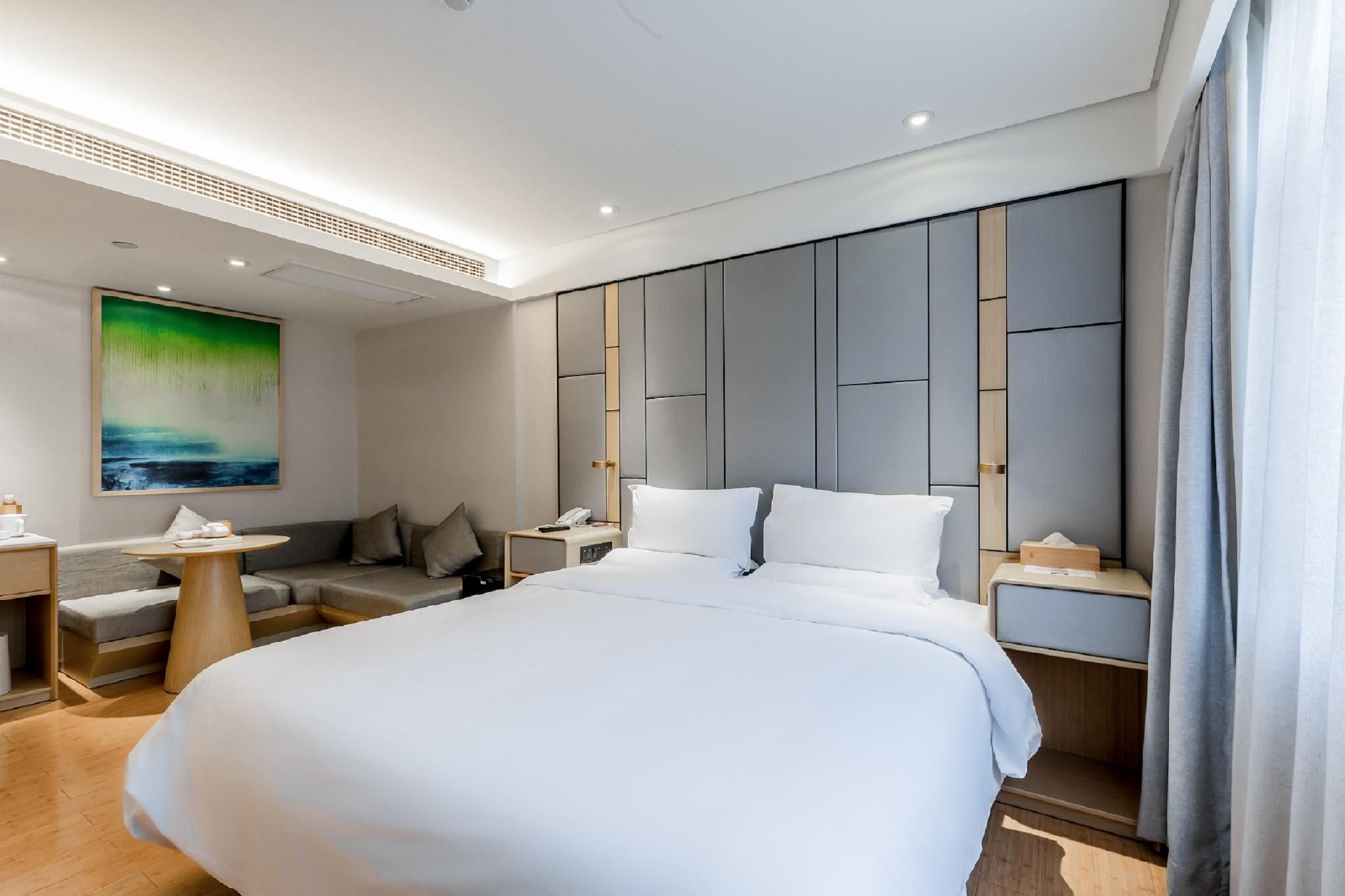 Business Queen Bed Room