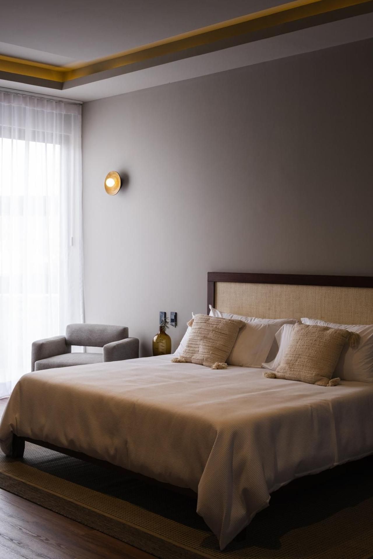 Queen Suite with Spa Bath