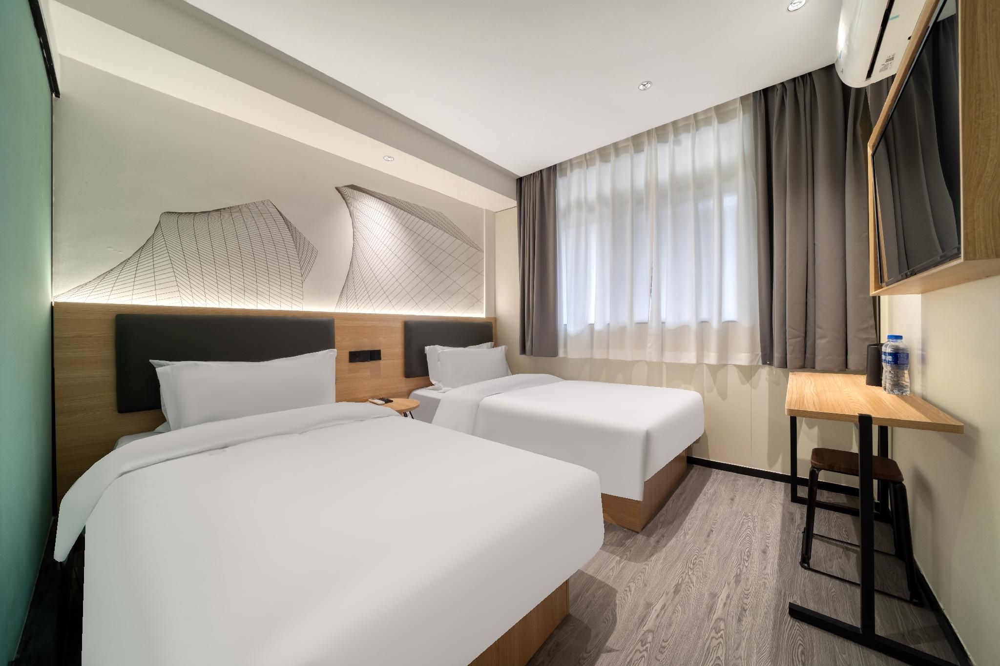 Standard Twin Room for 2 People with 2 Single Beds - Non-Smoking