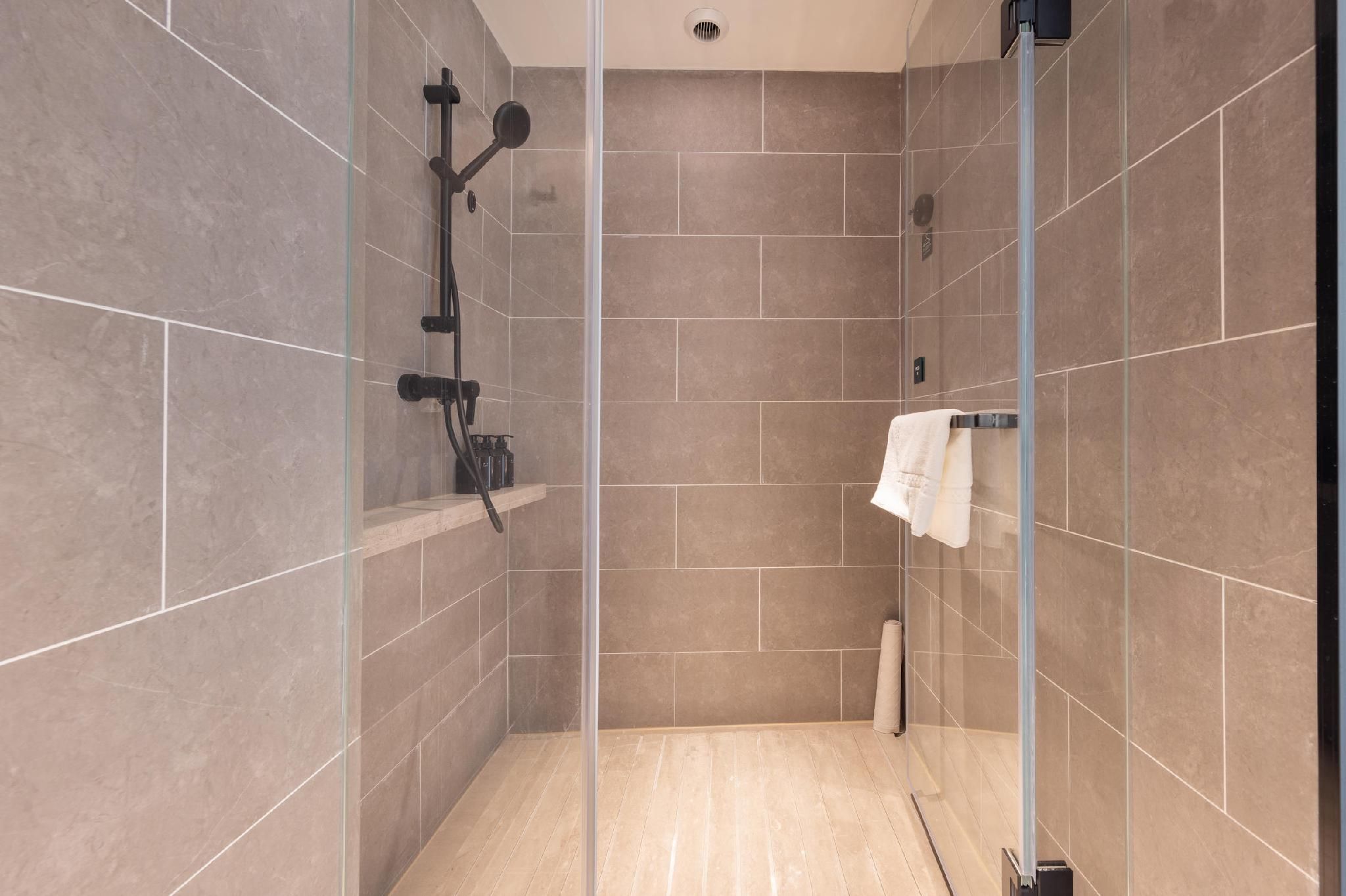 Atour - JIMU Twin Room