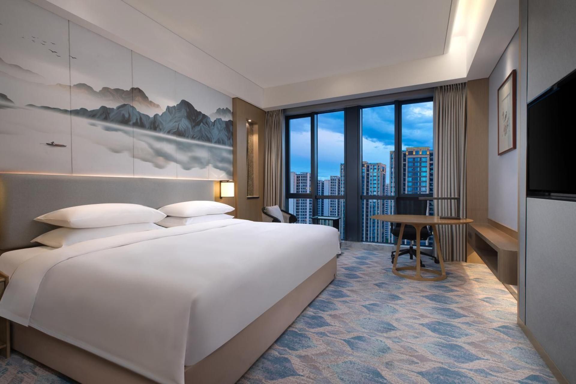 Executive, Guest room, 1 King, City view