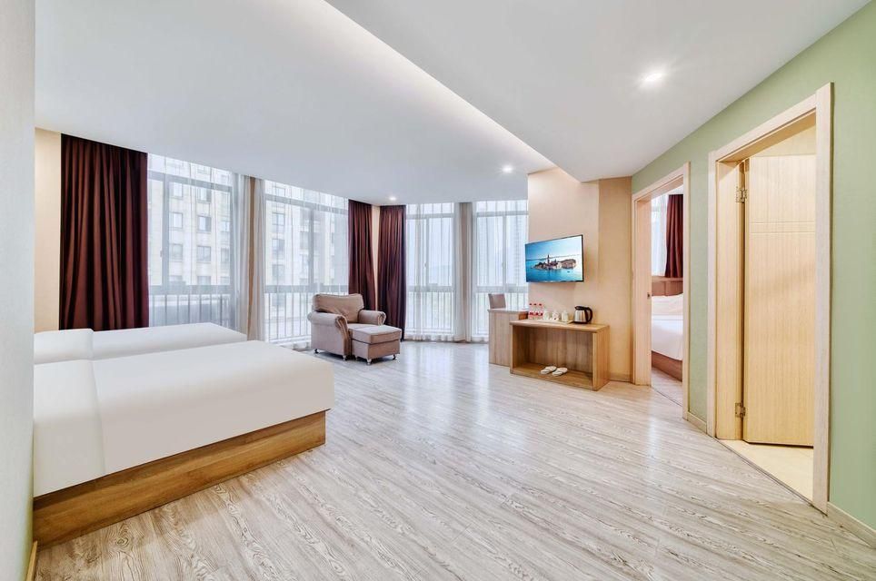 Deluxe Triple Room