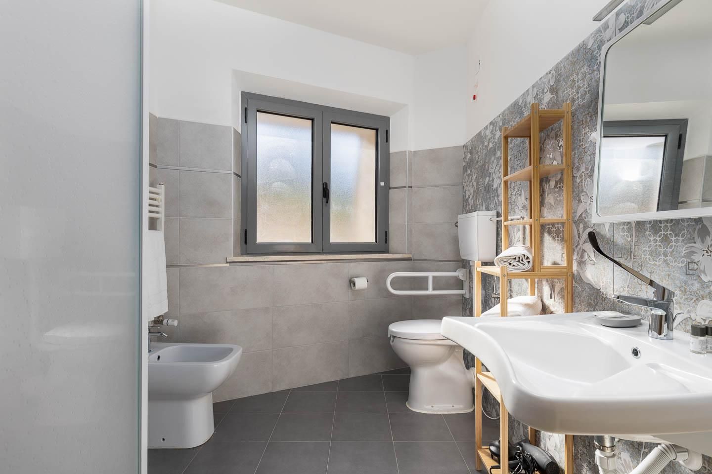 1 Bedroom Apartment with Sit-Out