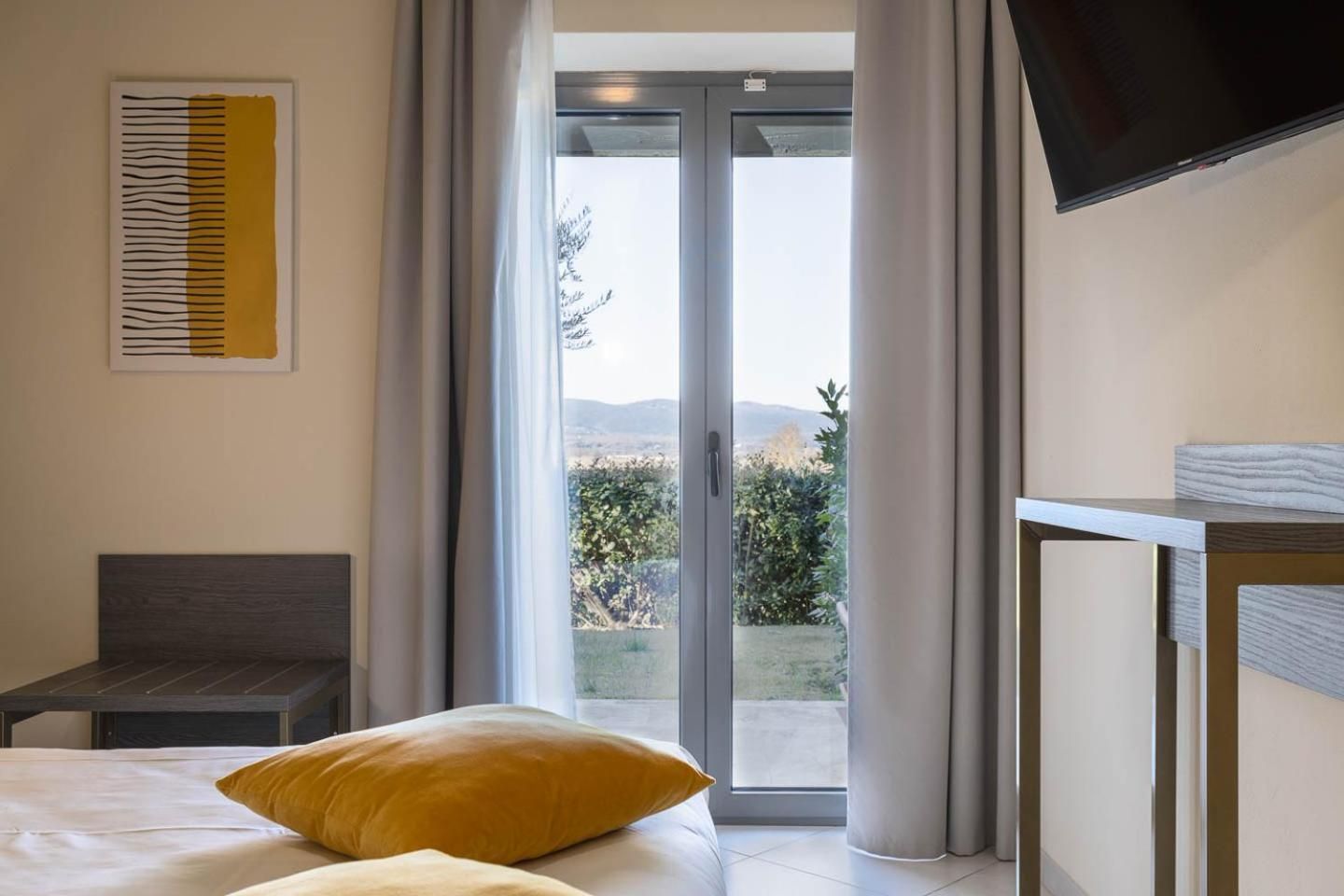 Tuscasì Aparthotel Basic Triple Room 3