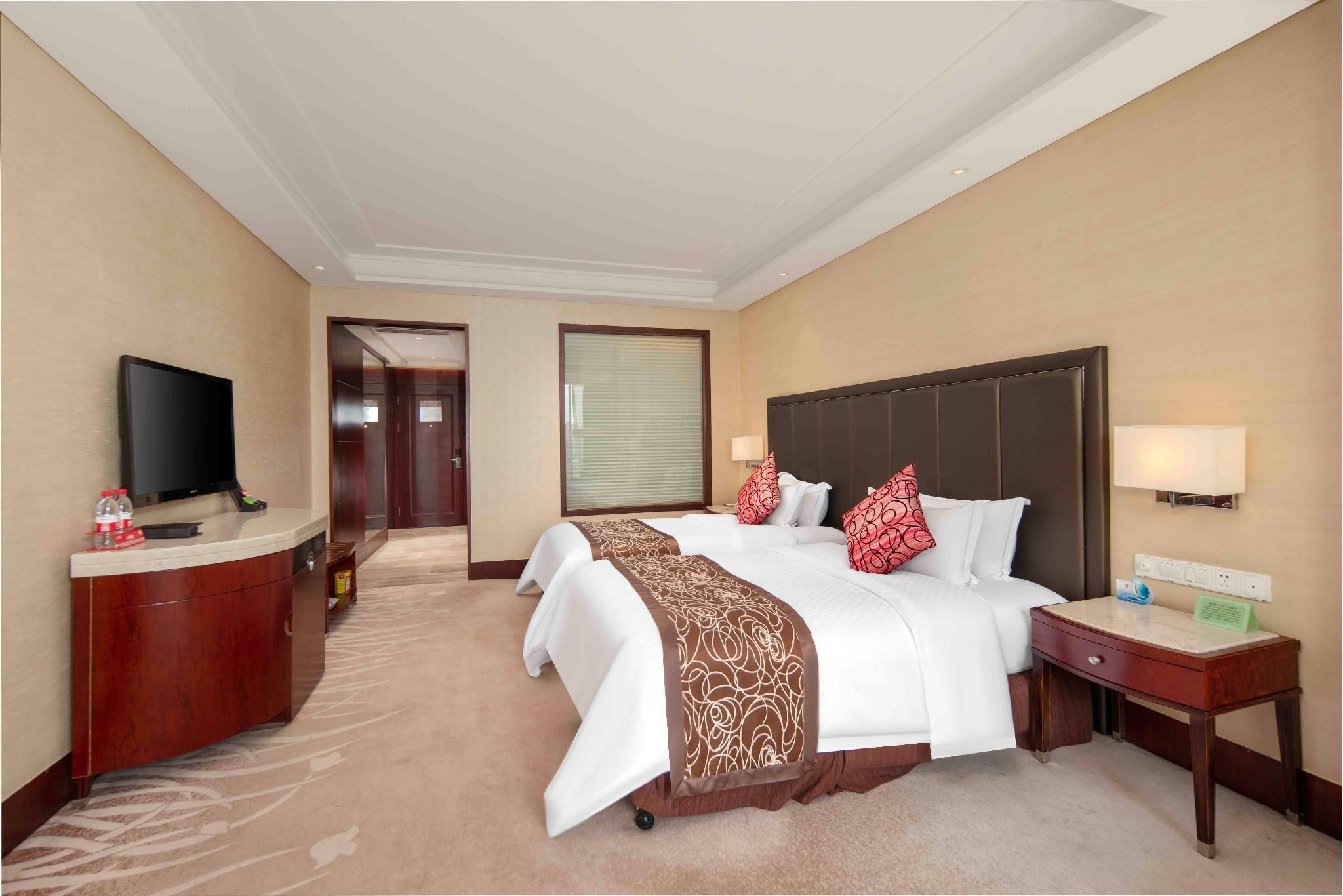 Deluxe Twin Bed