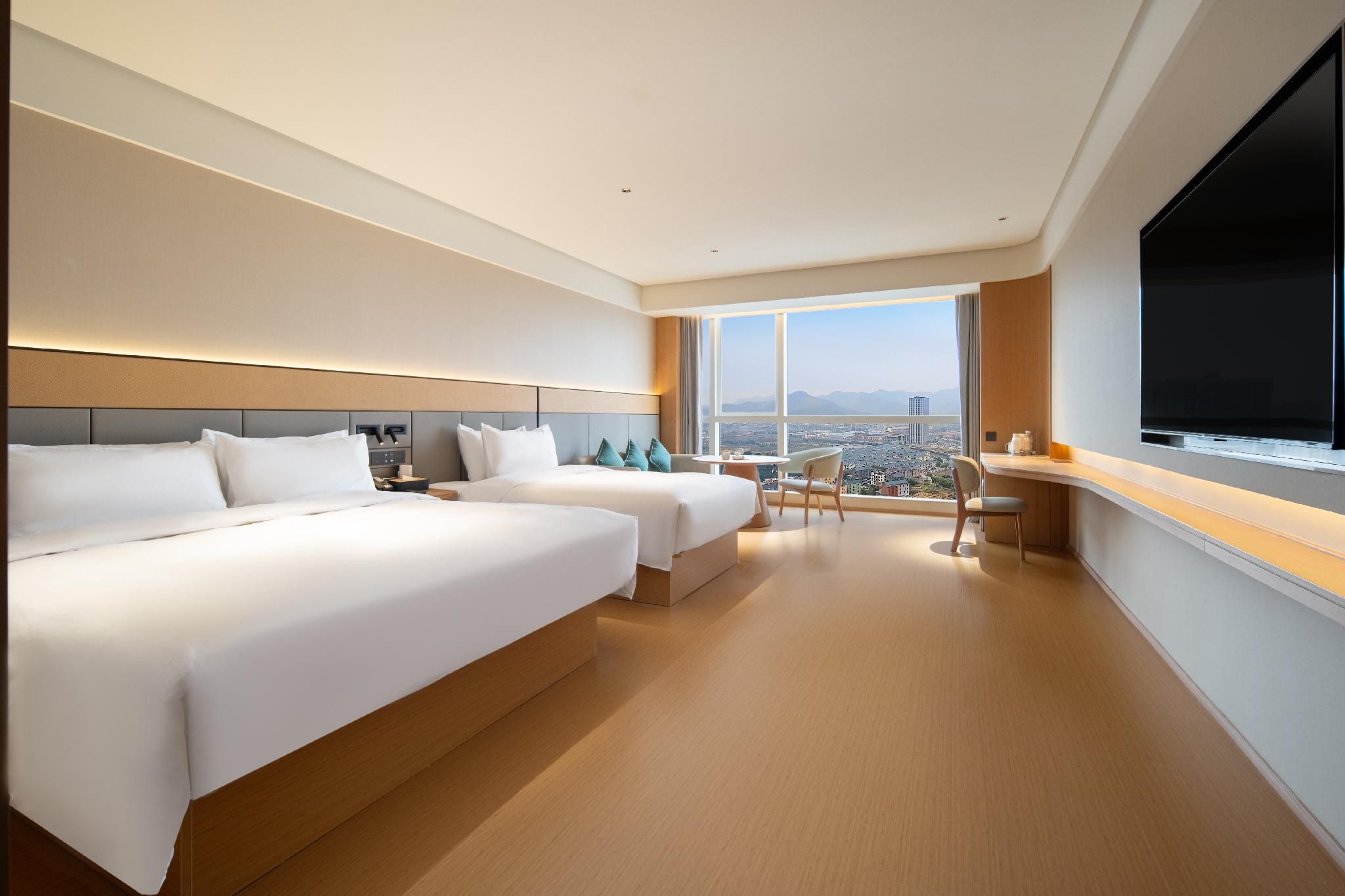 Huazhu - Family Room