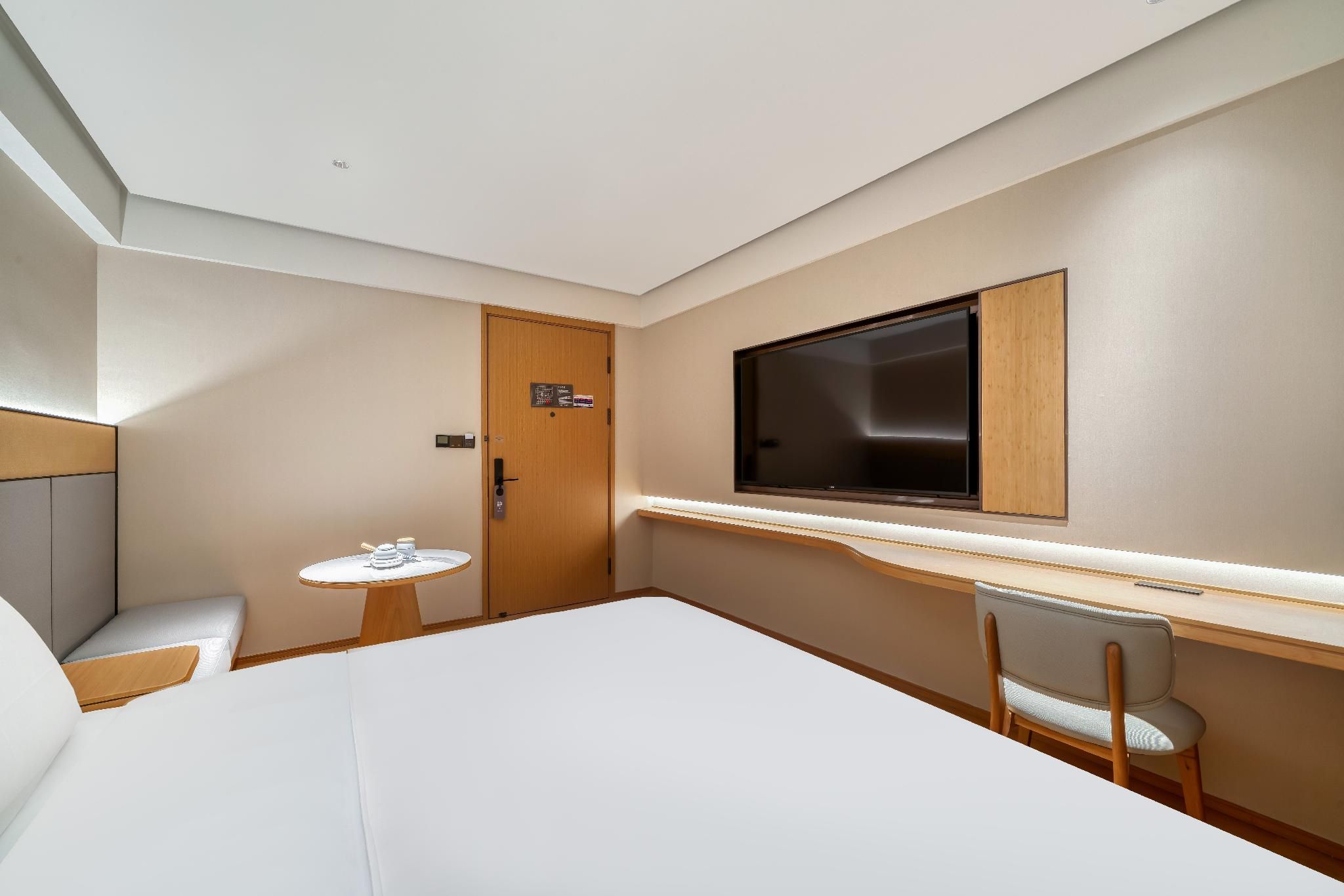 Huazhu - Superior BedRoom