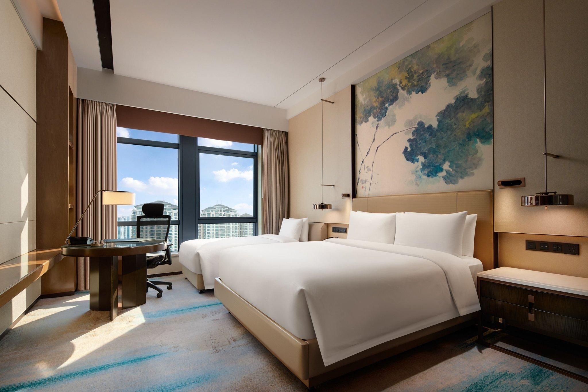 Family room, 1 Queen or 1 Twin, City view