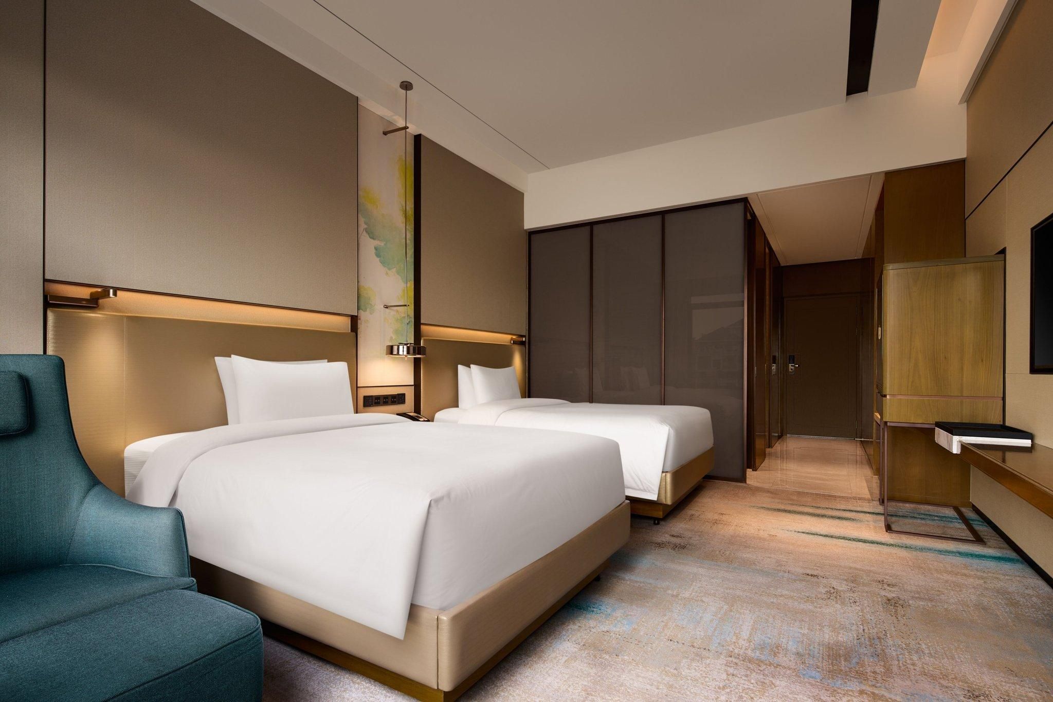 Grand New Century Hotel, Hangzhou Boao, A Tribute Portfolio Hotel Guest room, 2 Double, City view 2