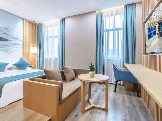 Huazhu - Room With Bed