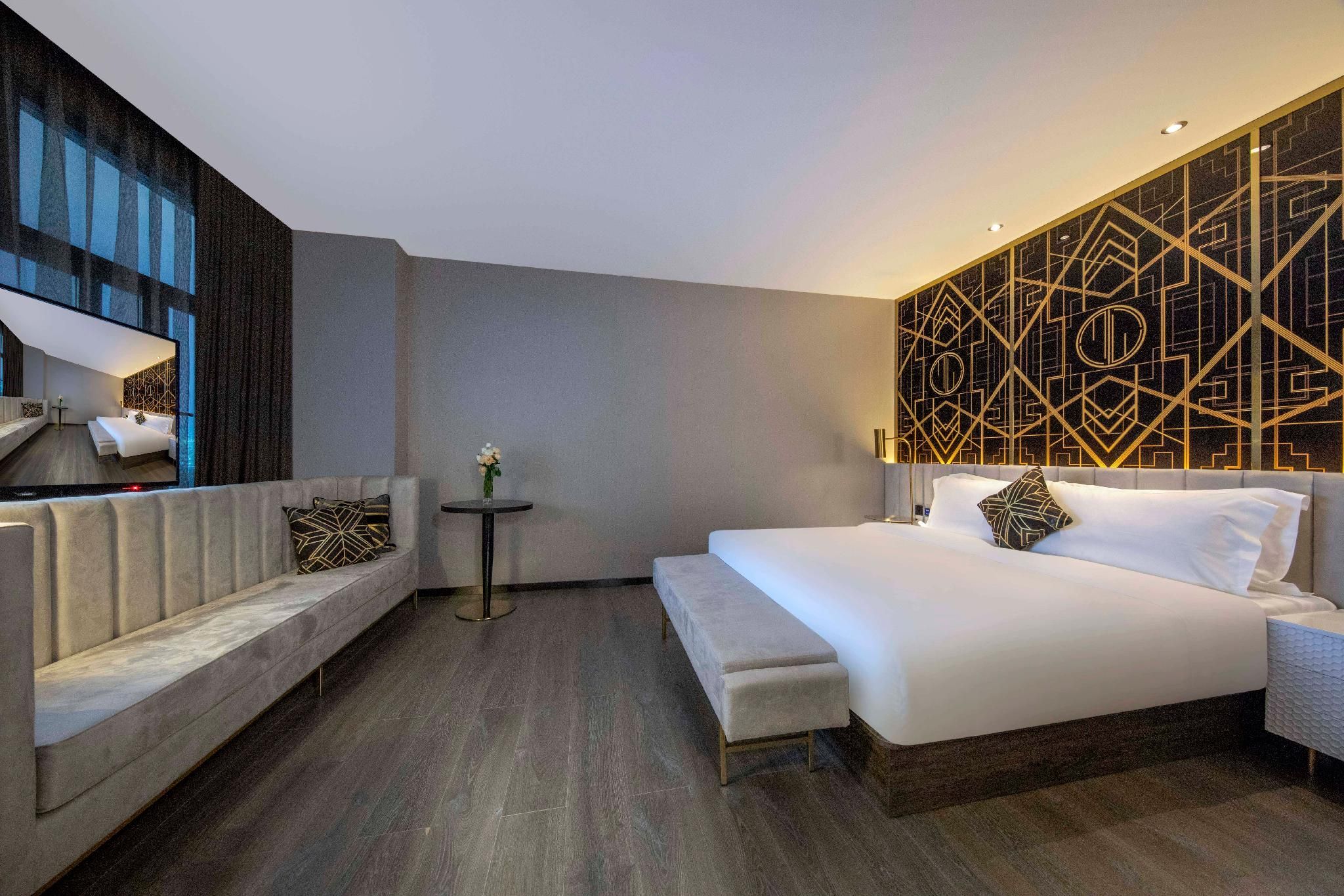Business Queen Bed Room