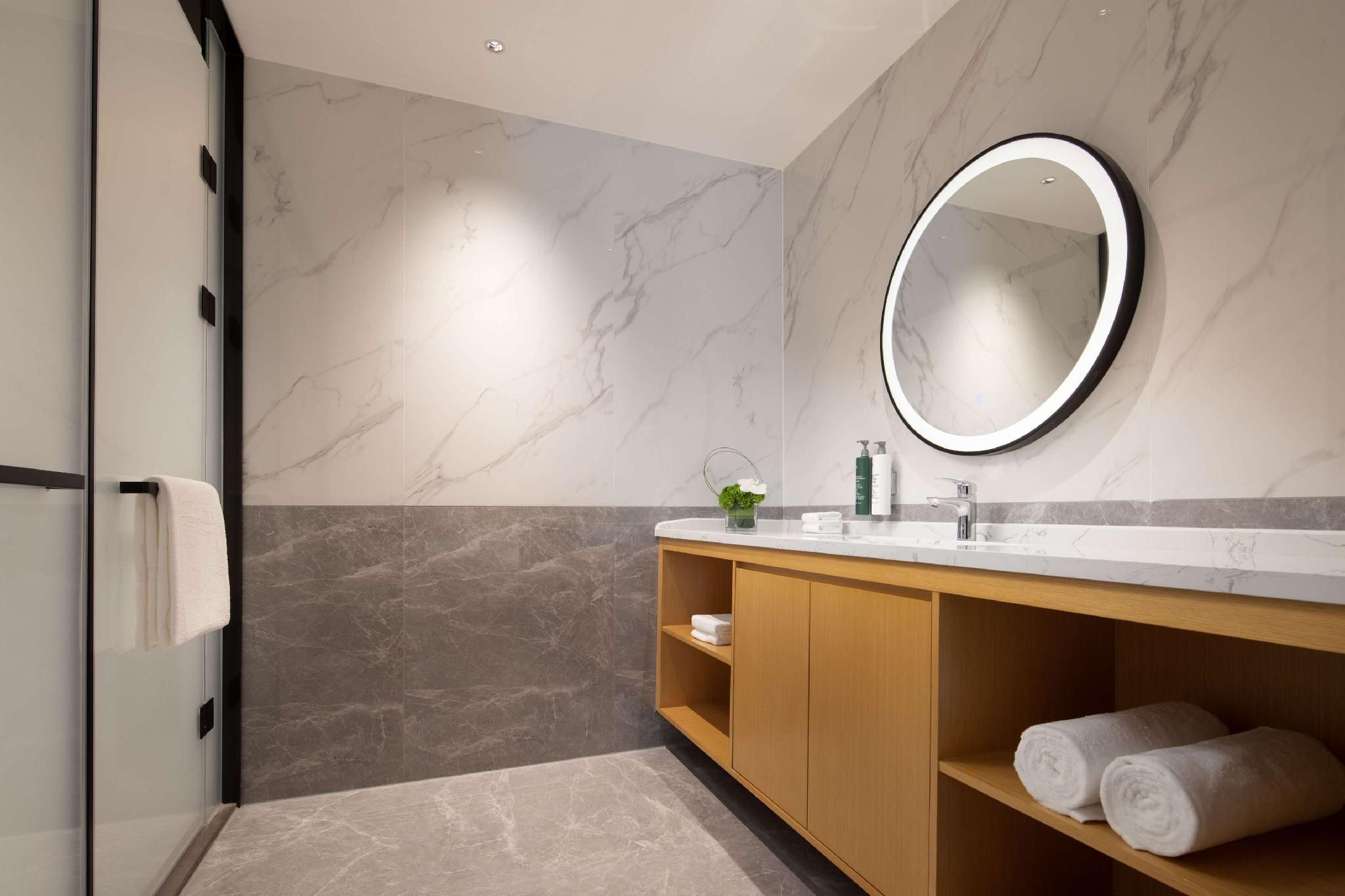 King One Bedroom Suite