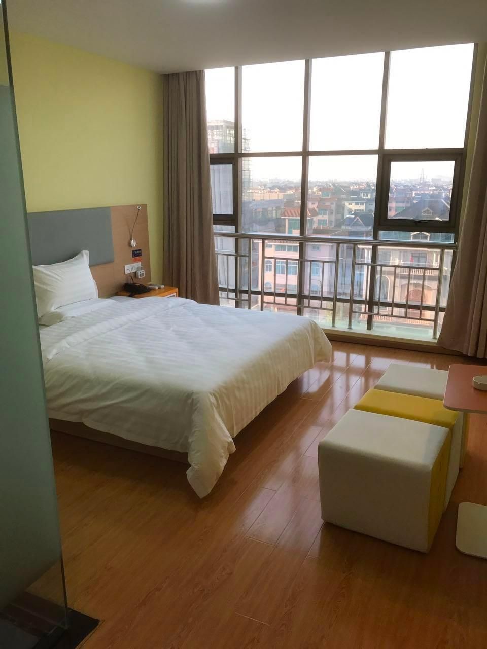 WH - Traditional Bed Room