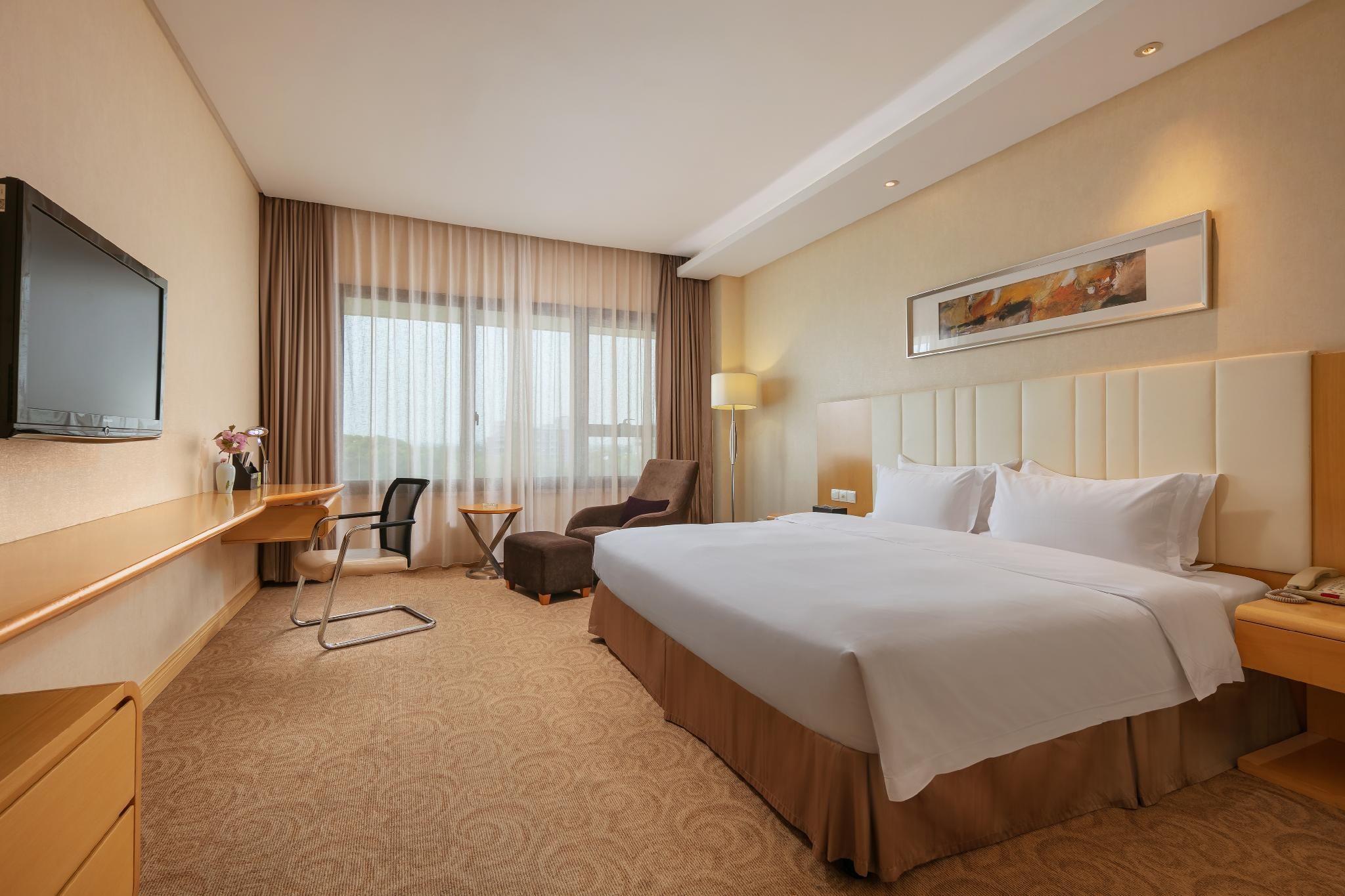 Business King Room