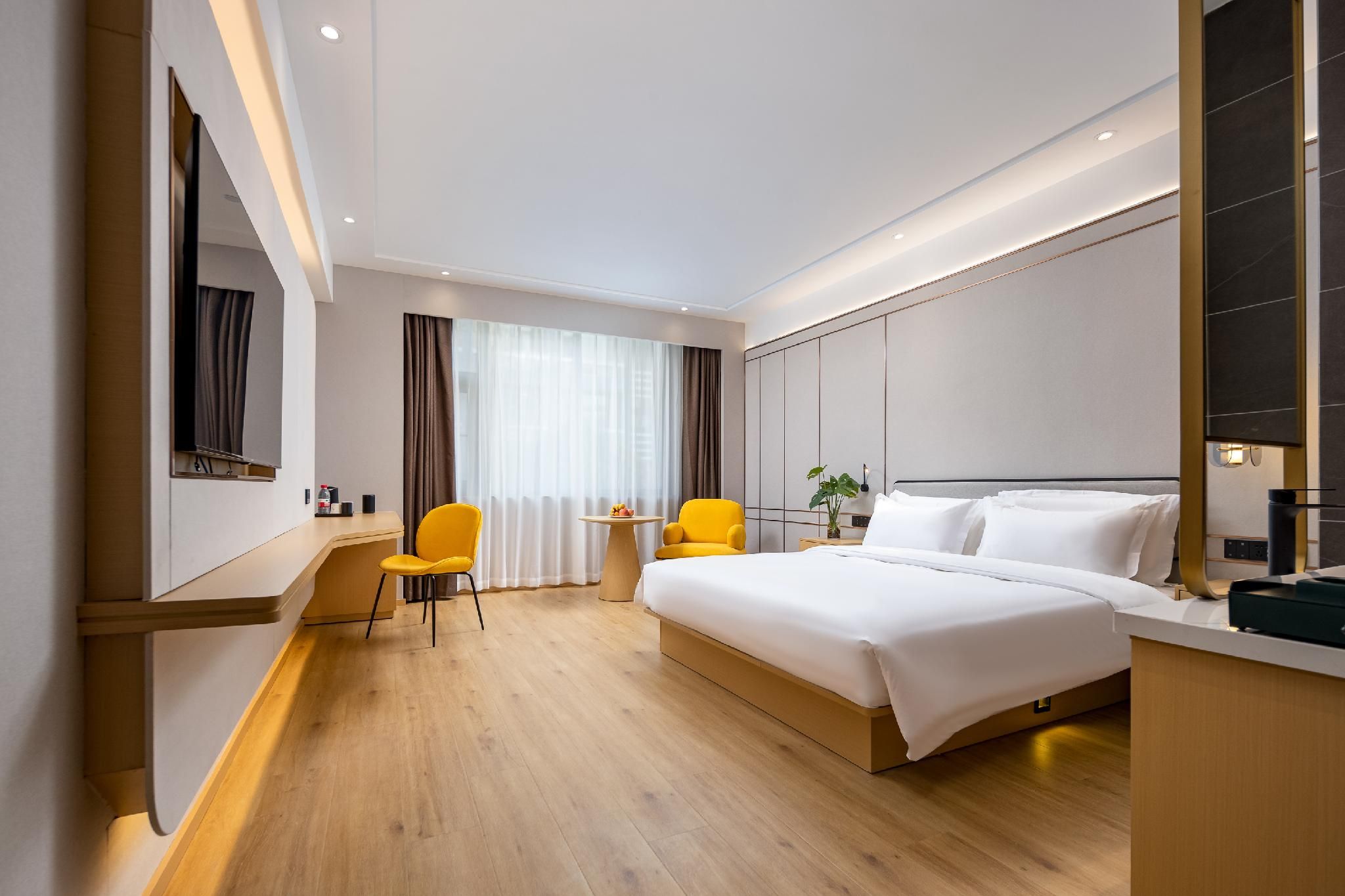 GTR - Guest Room with One 1.8M Bed
