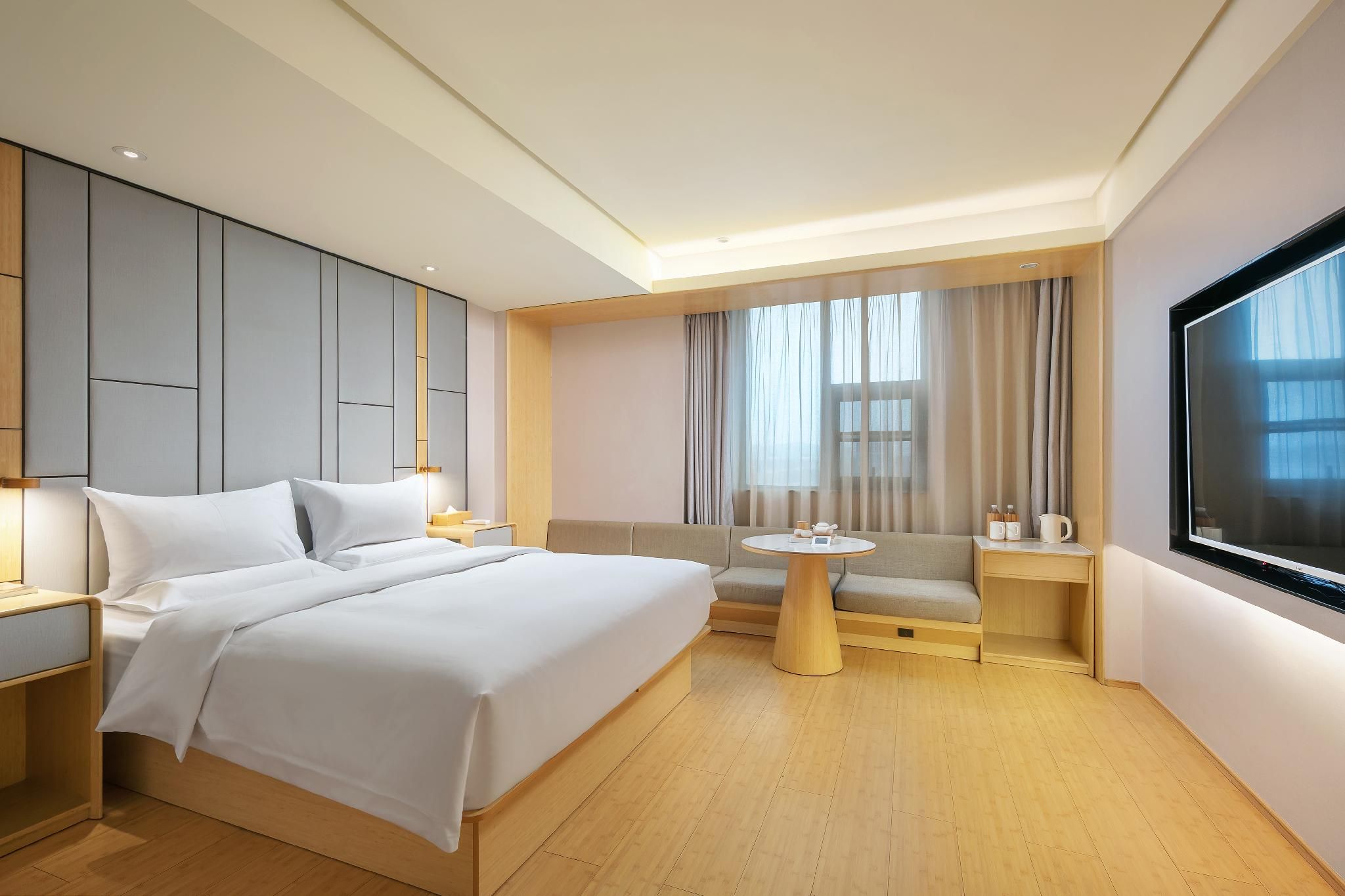 Business Queen Bed Room