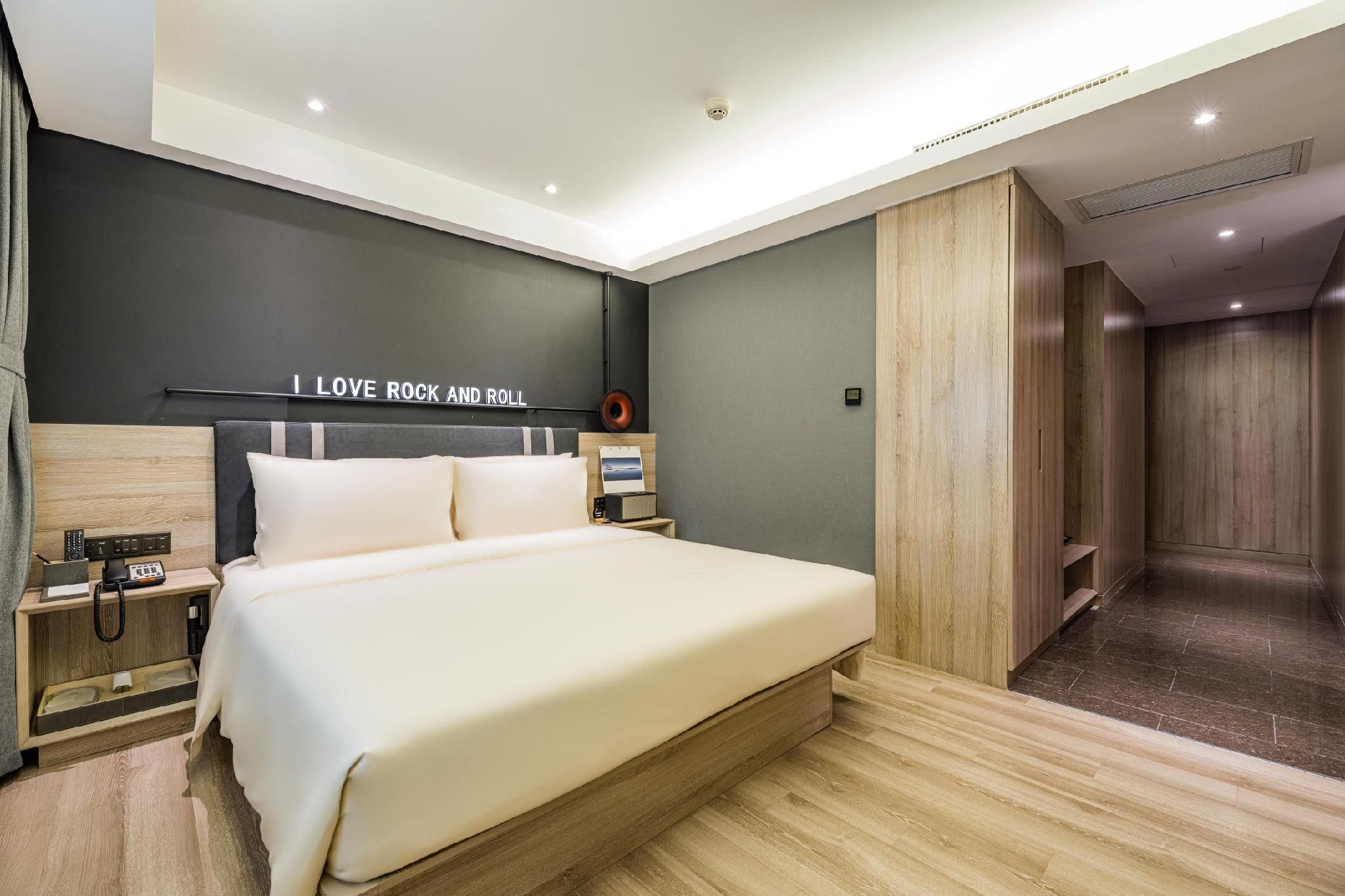 Atour - Theme 1 Bed Room - European & American Rock