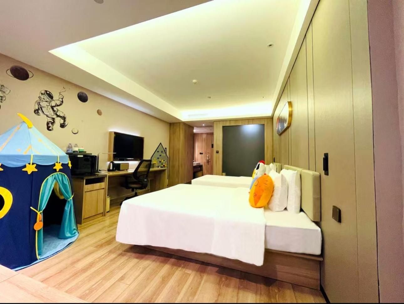 Atour - JUMI Family Room