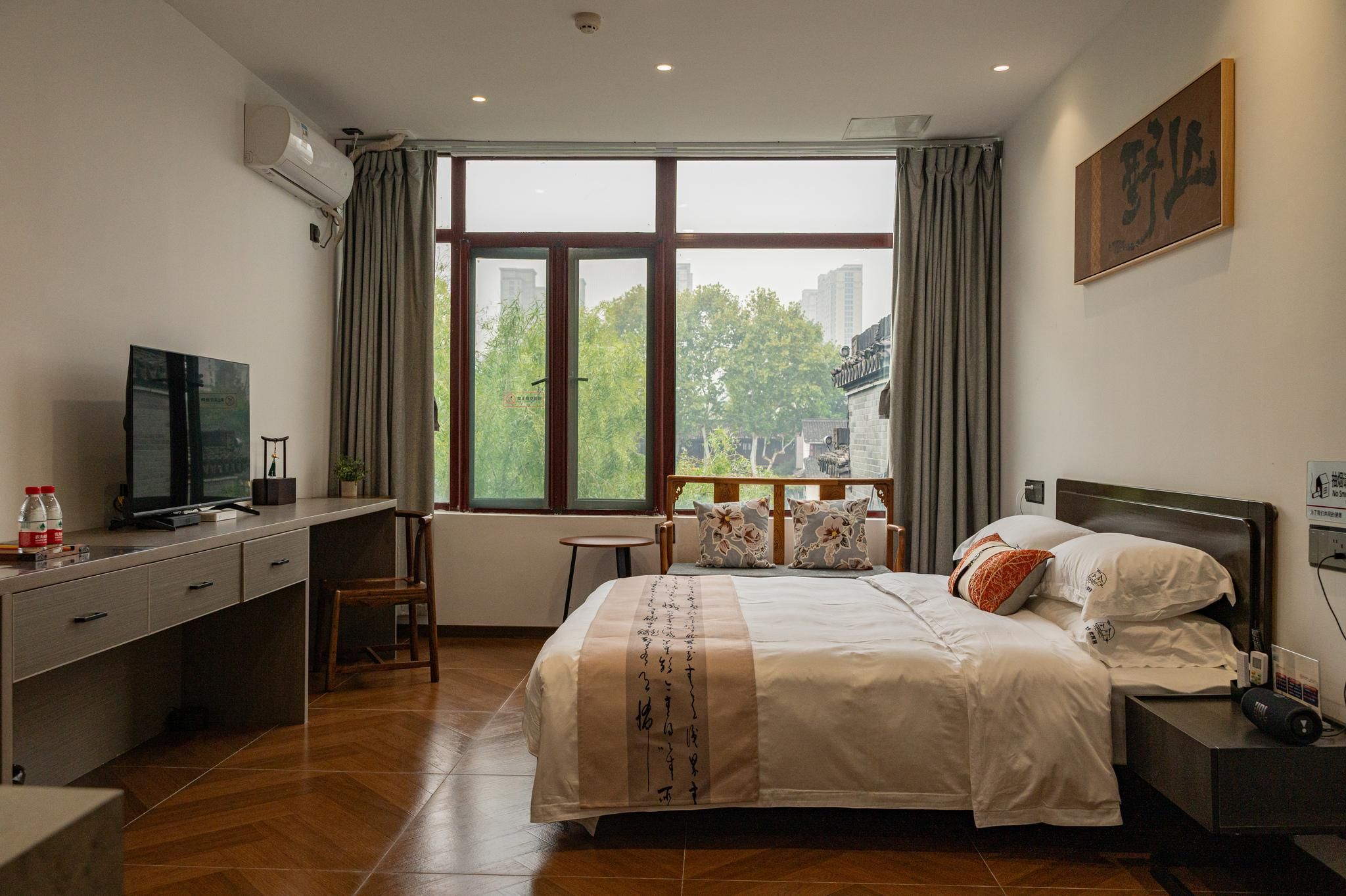 1-Bedroom River View Room