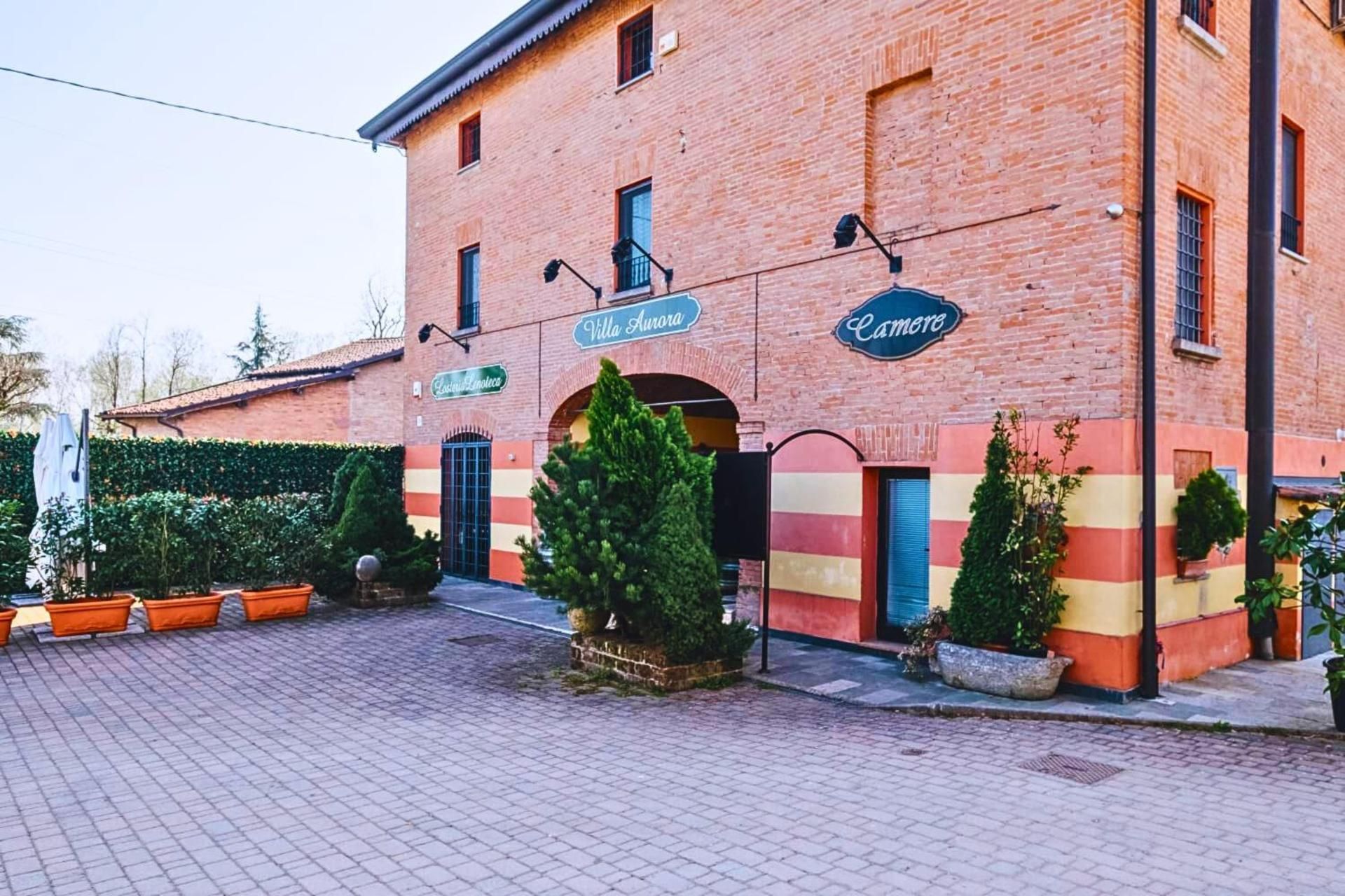 Casello A1, Modena sud - Villa Aurora Charming Rooms