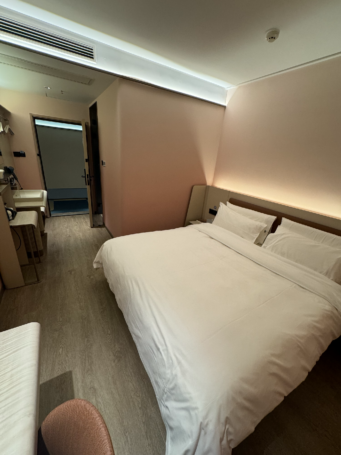 Huazhu - Superior BedRoom