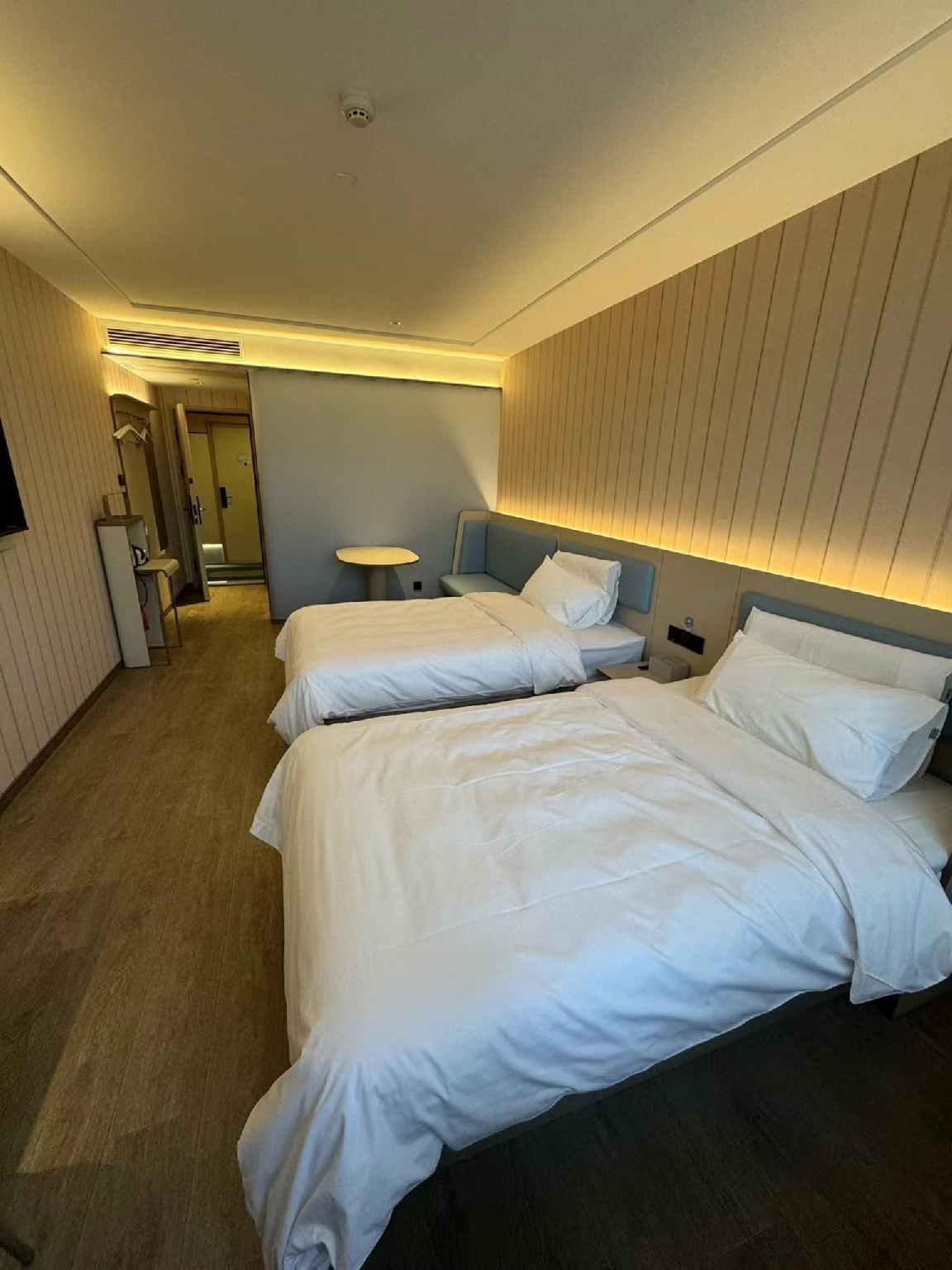 Huazhu - Twin Room