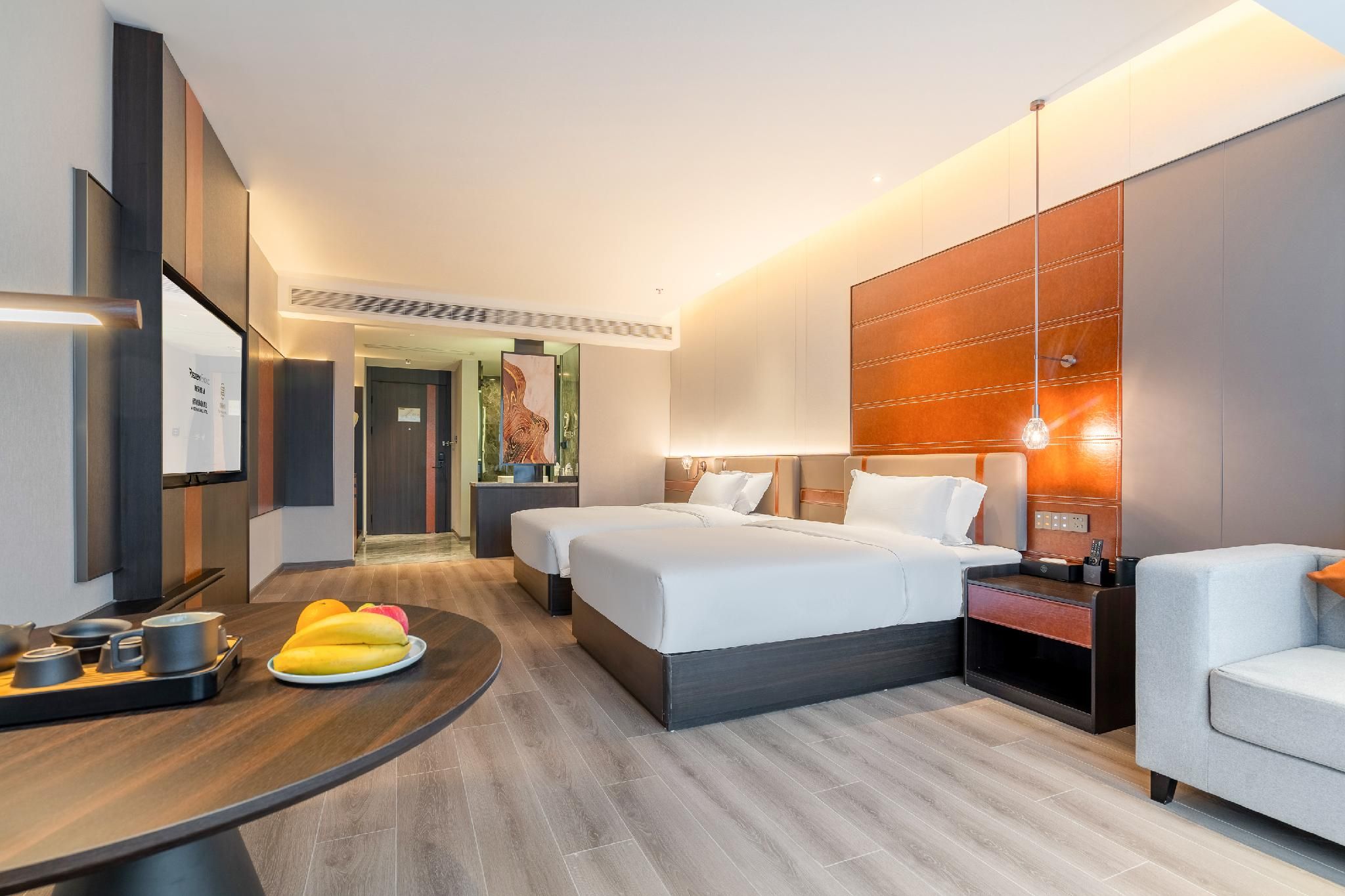 Light Luxury Twin Room