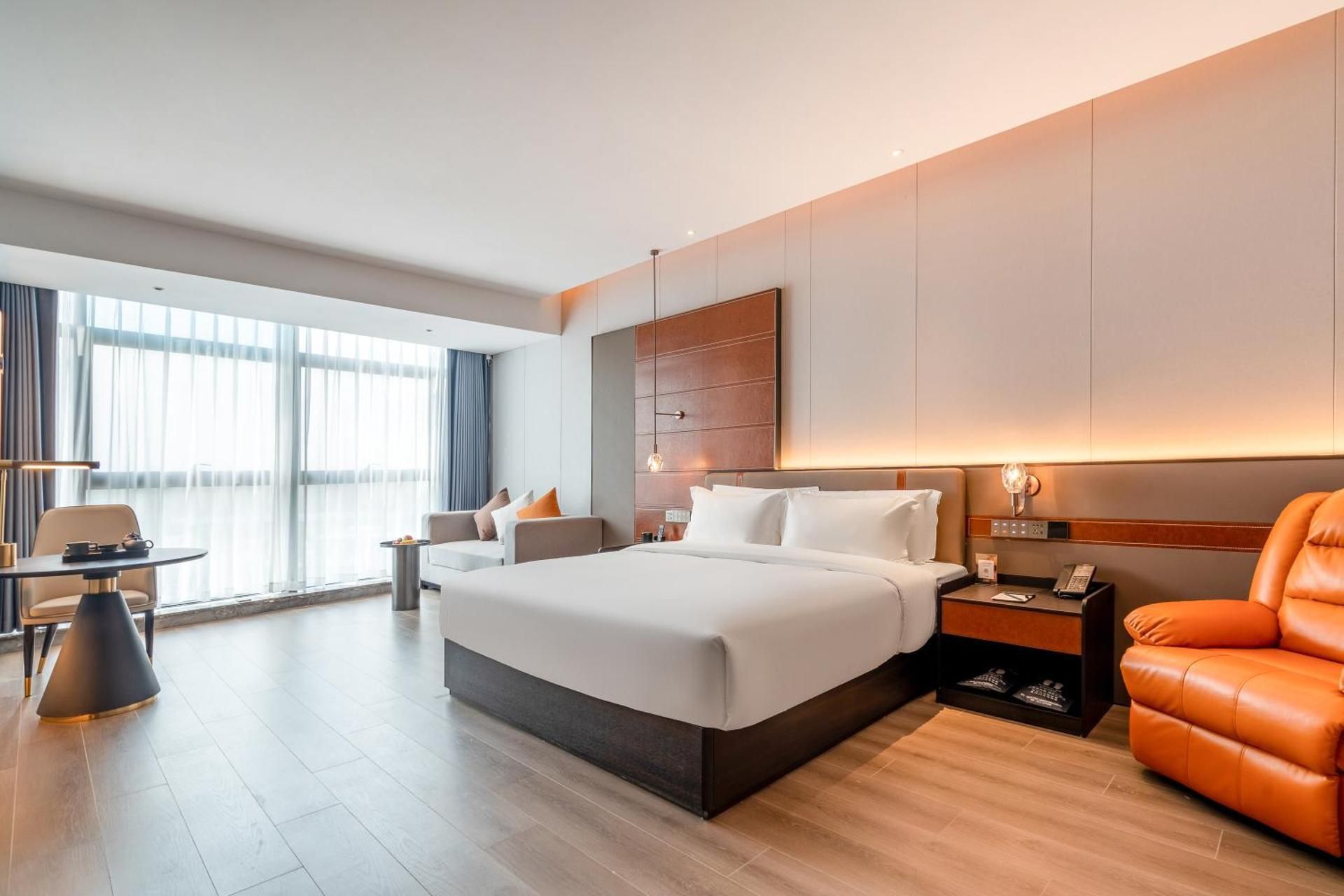 Large King Room