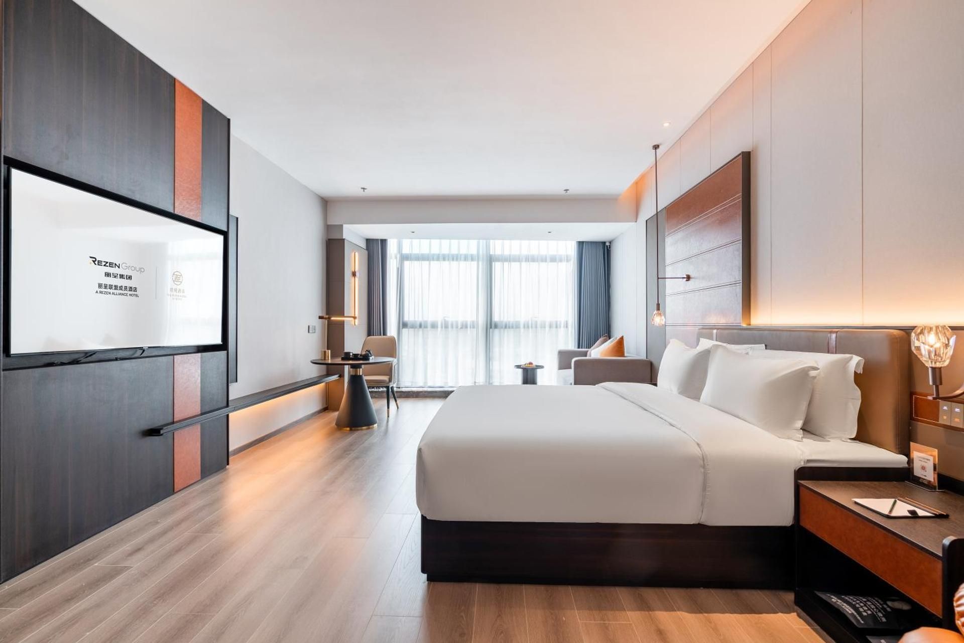 Large King Room