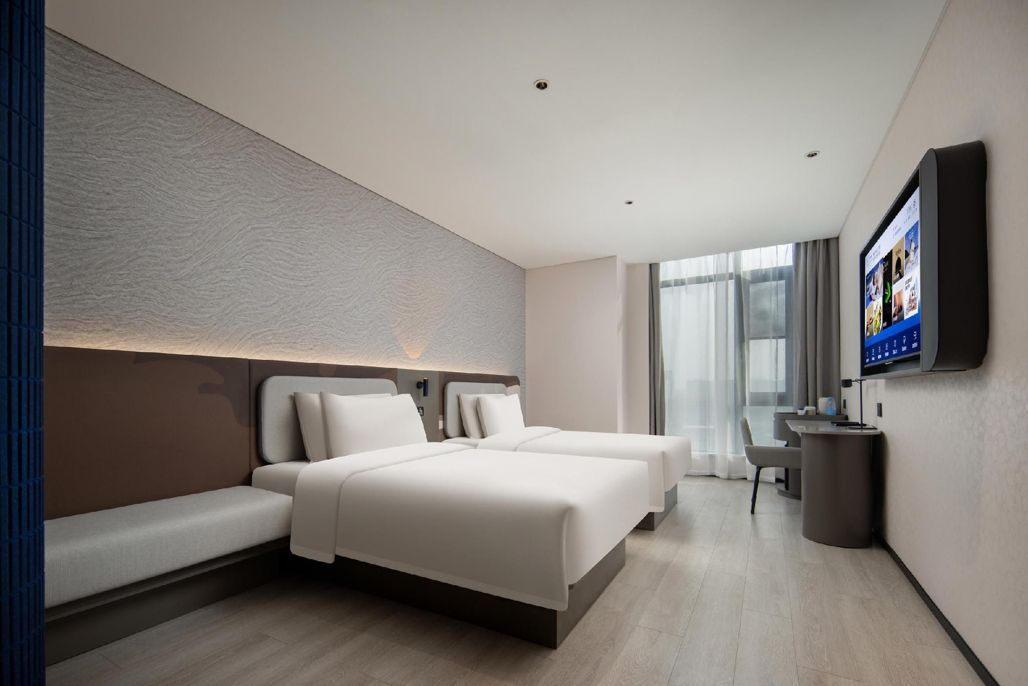 Standard Twin Bed Room