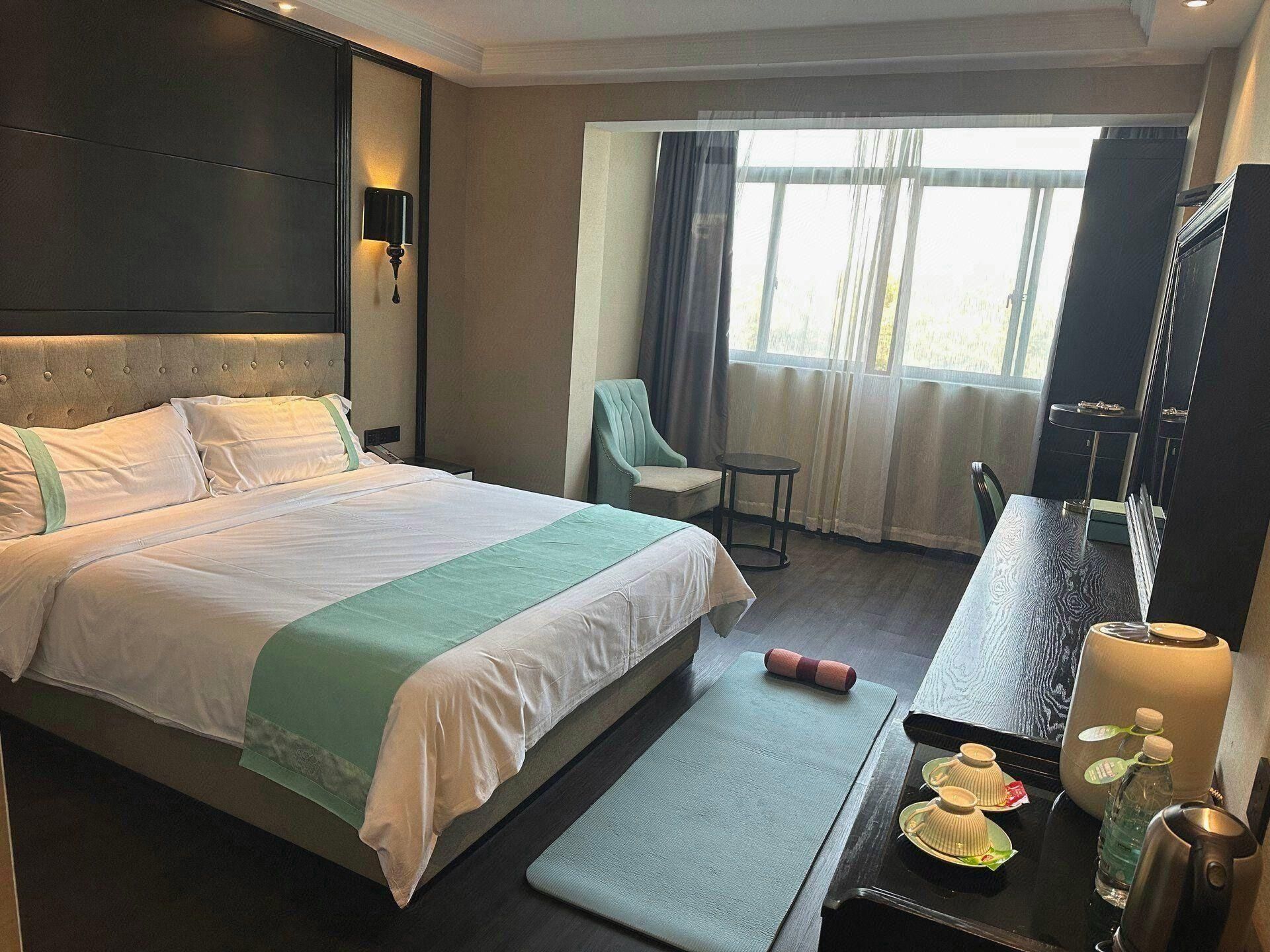 WH - Godness Romantic Bed Room