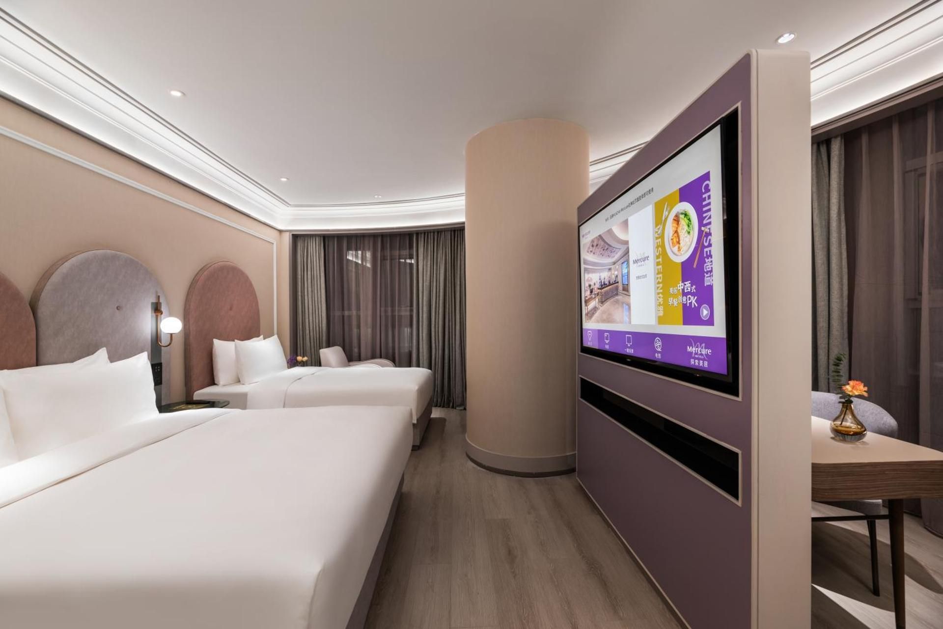 Deluxe Twin Room with City View