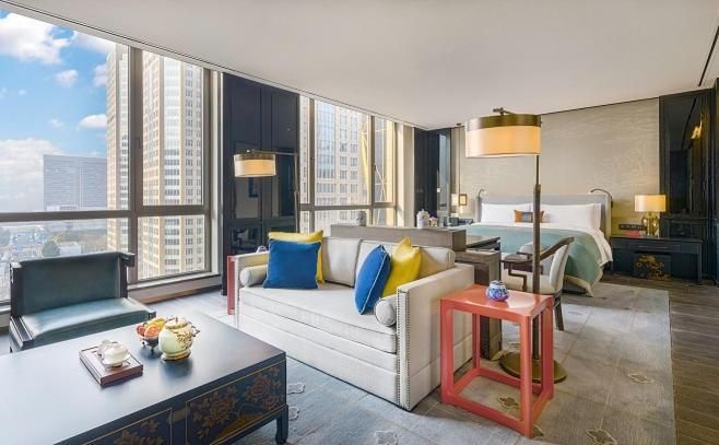 Open-Plan Suite King