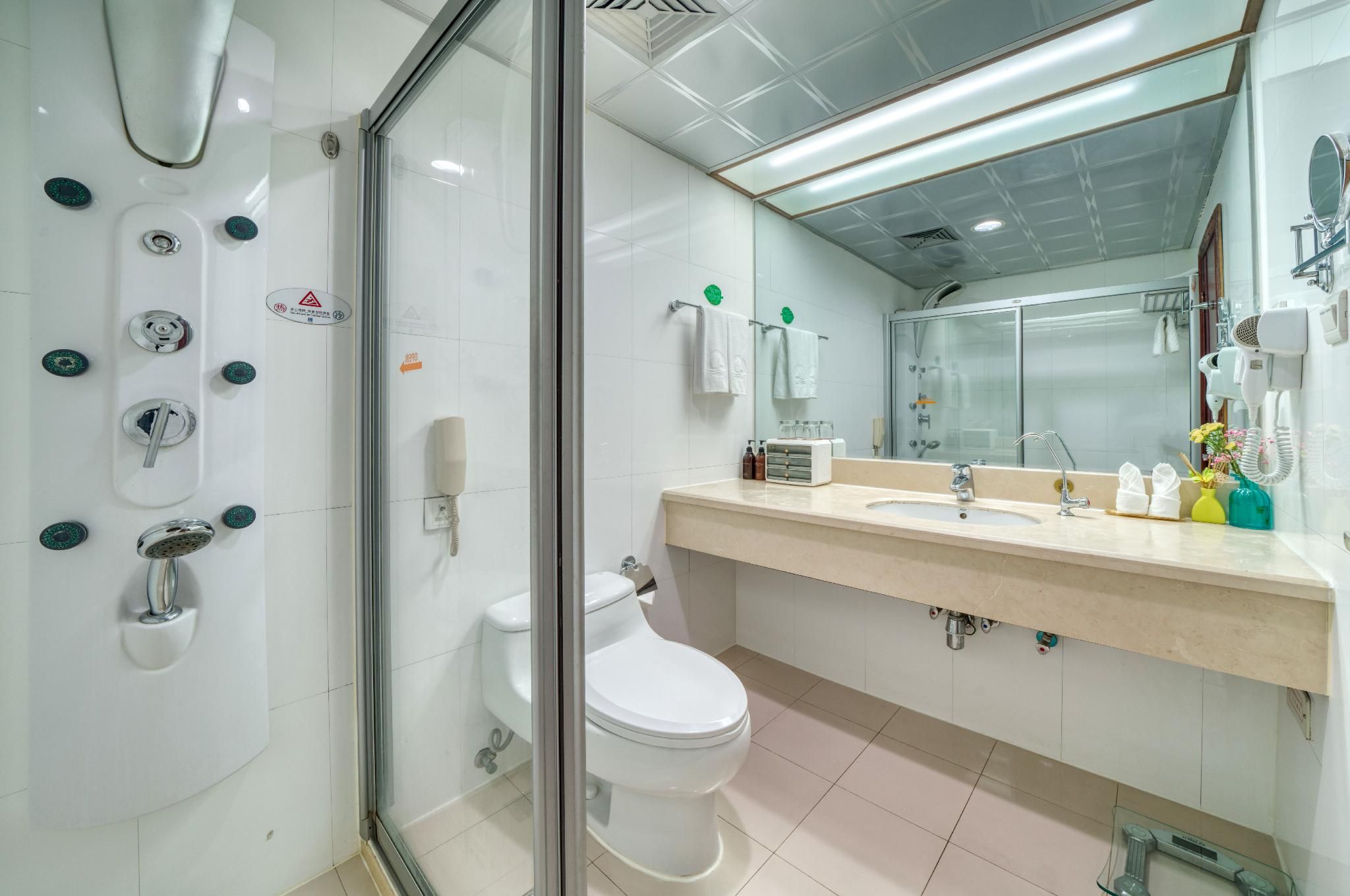 Hangzhou Haiwaihai Communication Hotel Superior Guest Room, Guest room, 1 King 3