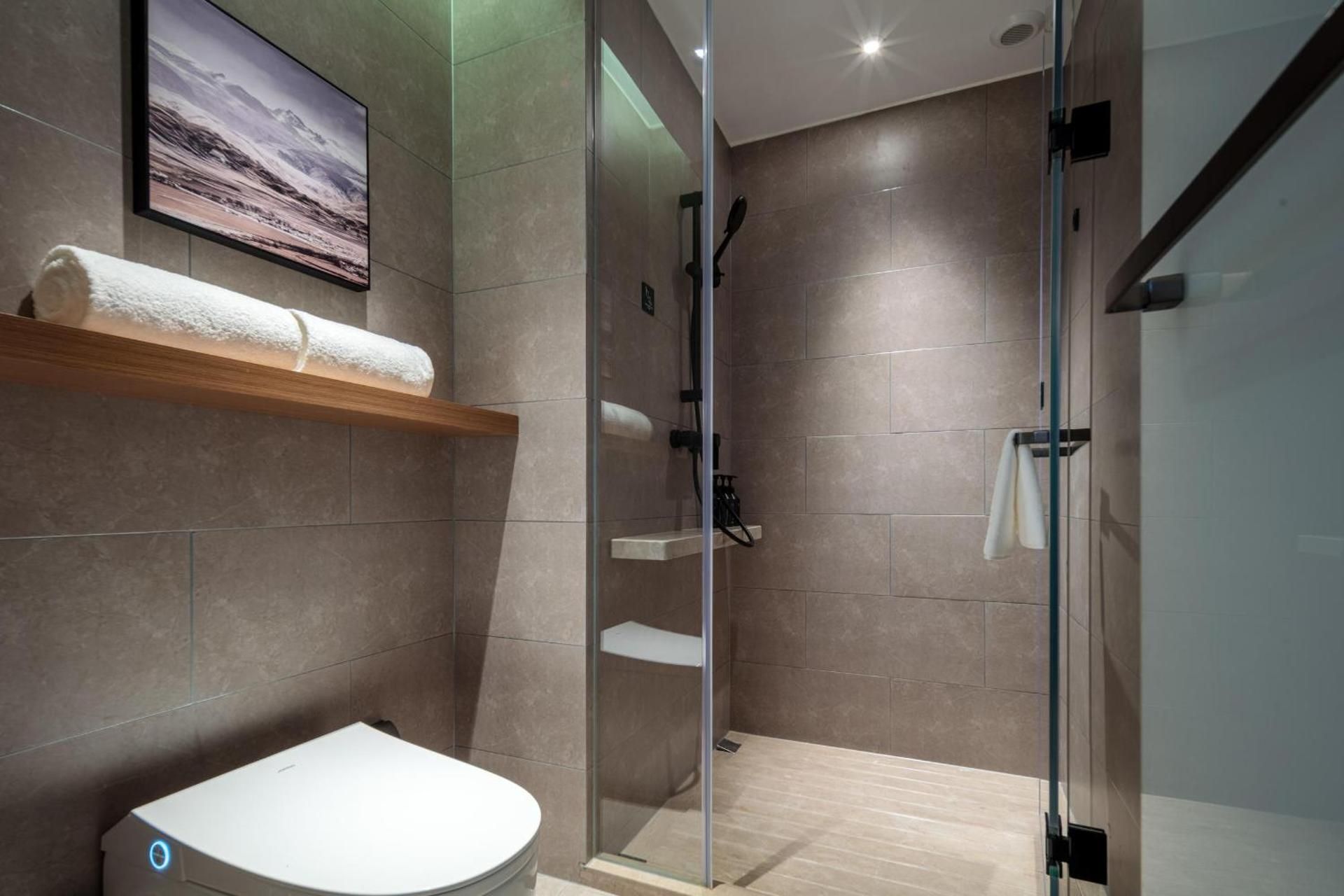 Jimu Double Room