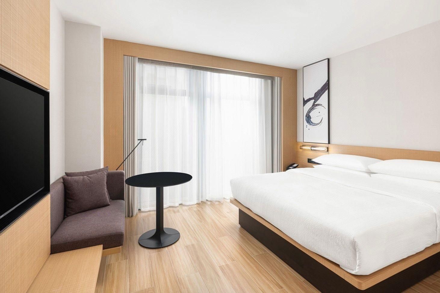 Comfortable king, Guest room, 1 King