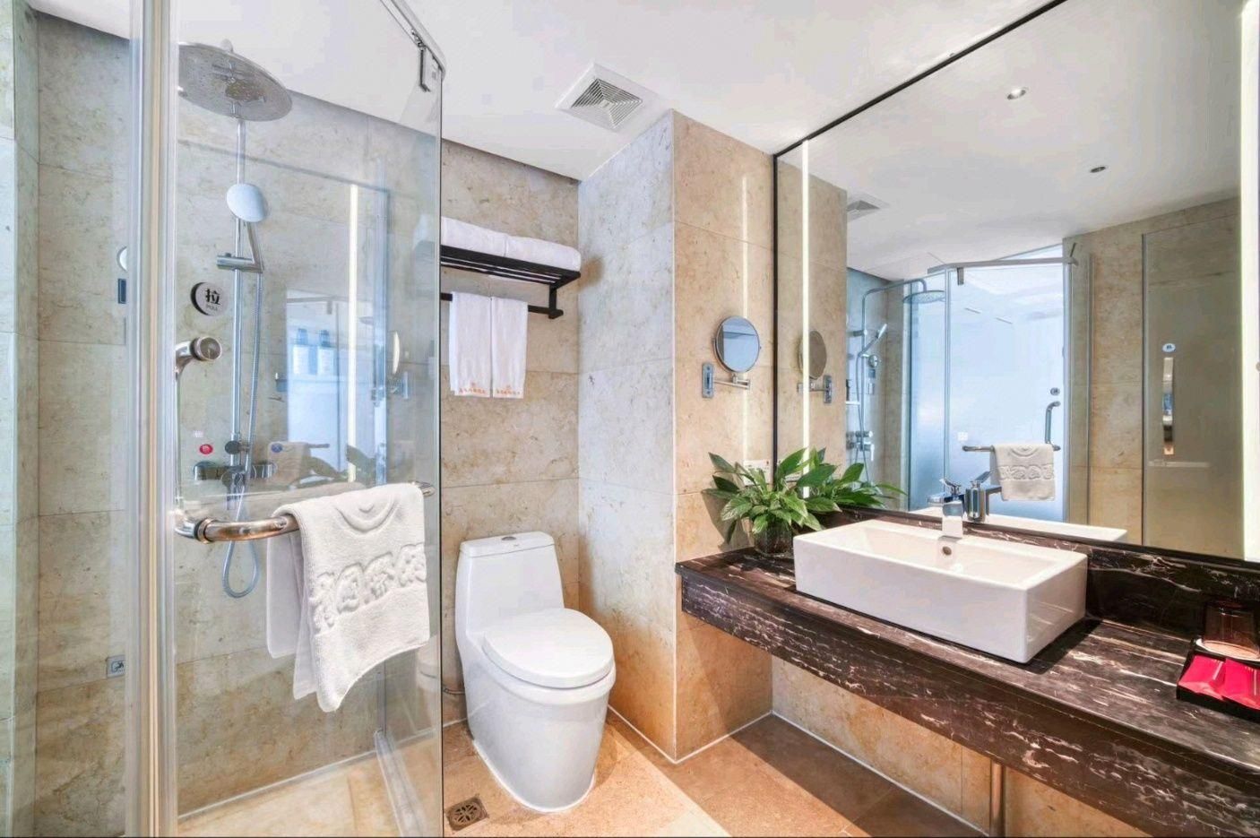 Rezen - IMAX Projector Twin Room