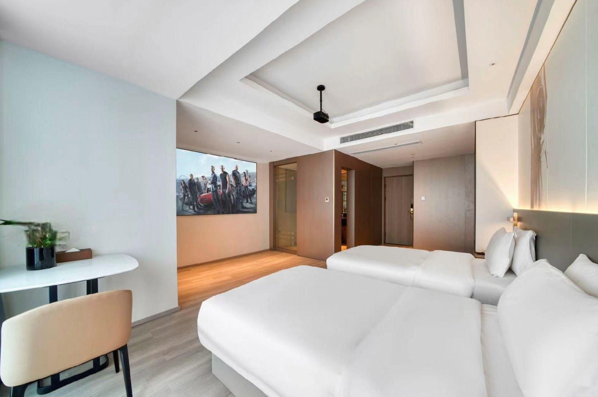 Rezen - IMAX Projector Twin Room