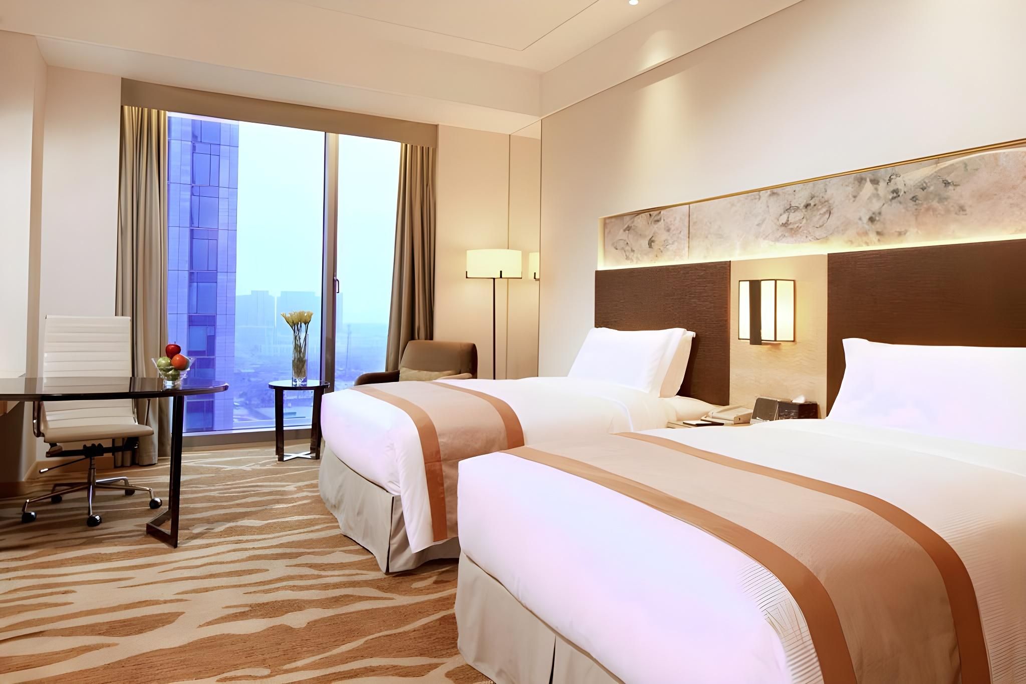 TWIN DELUXE ROOM WITH CITY VIEW