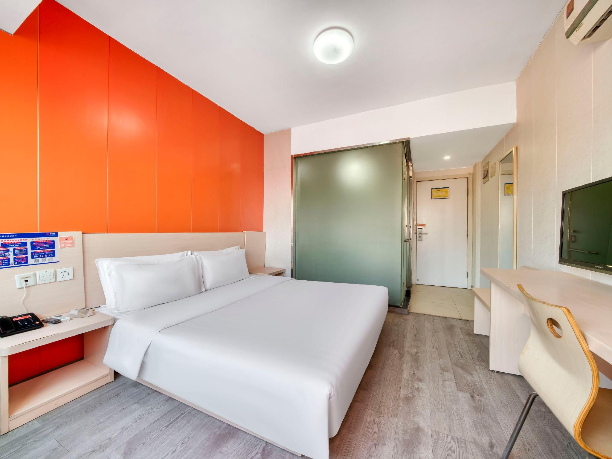 WH - Traditional Bed Room