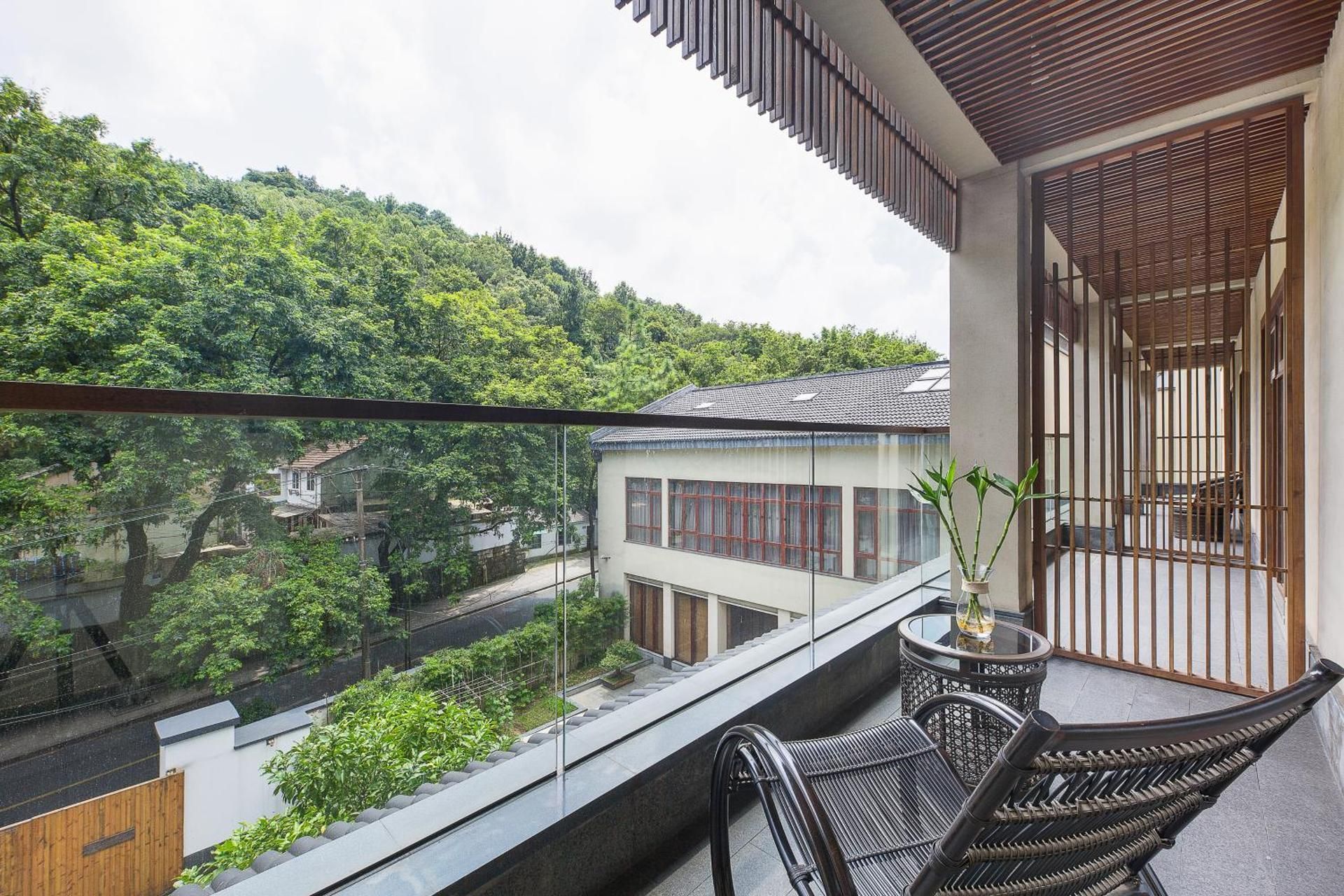 King Room with Mountain View
