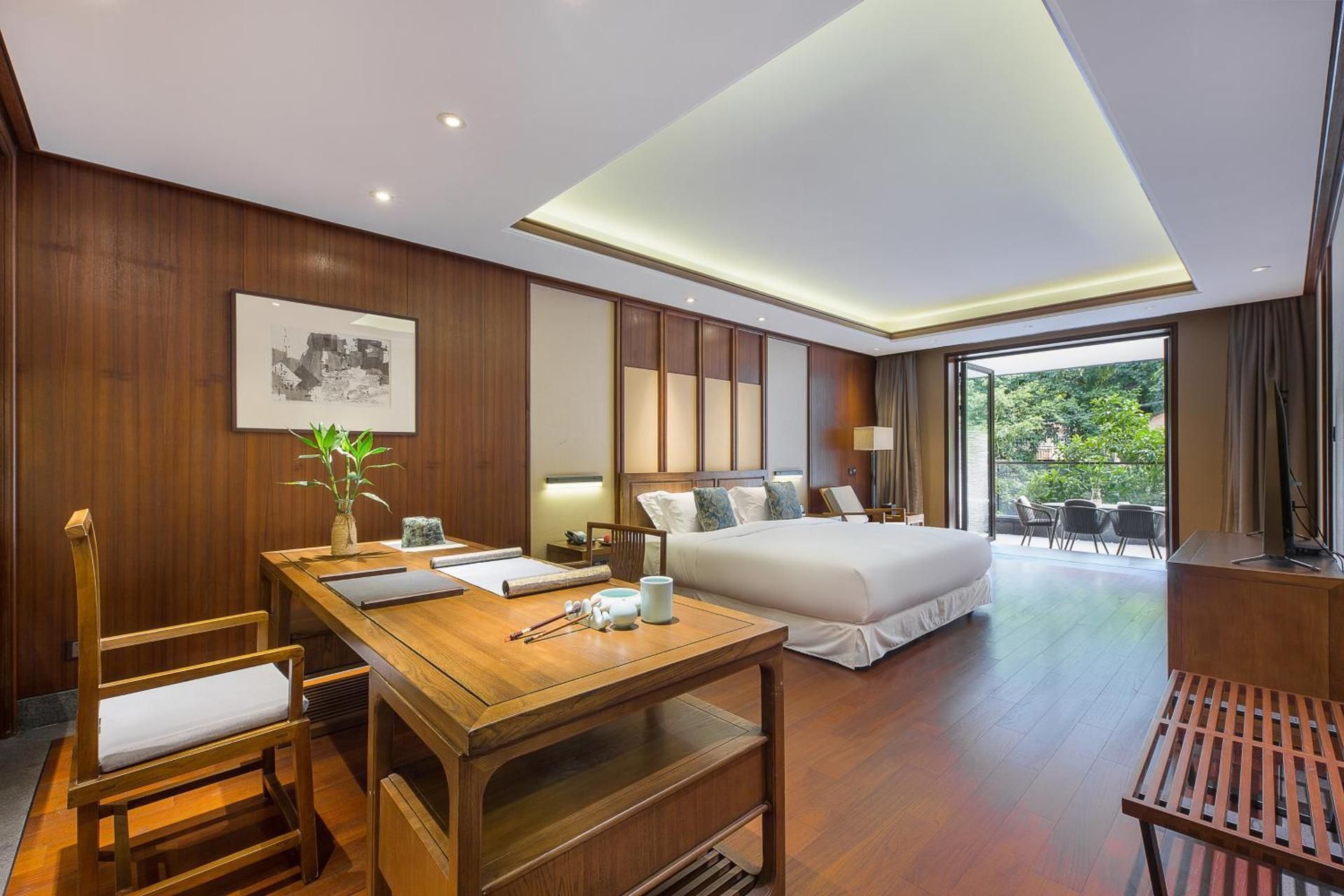King Room with Garden View