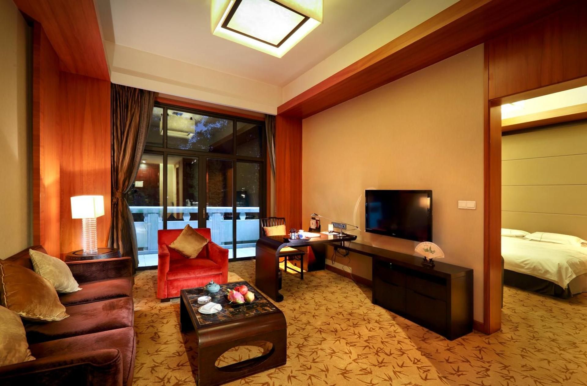Elegant Suite