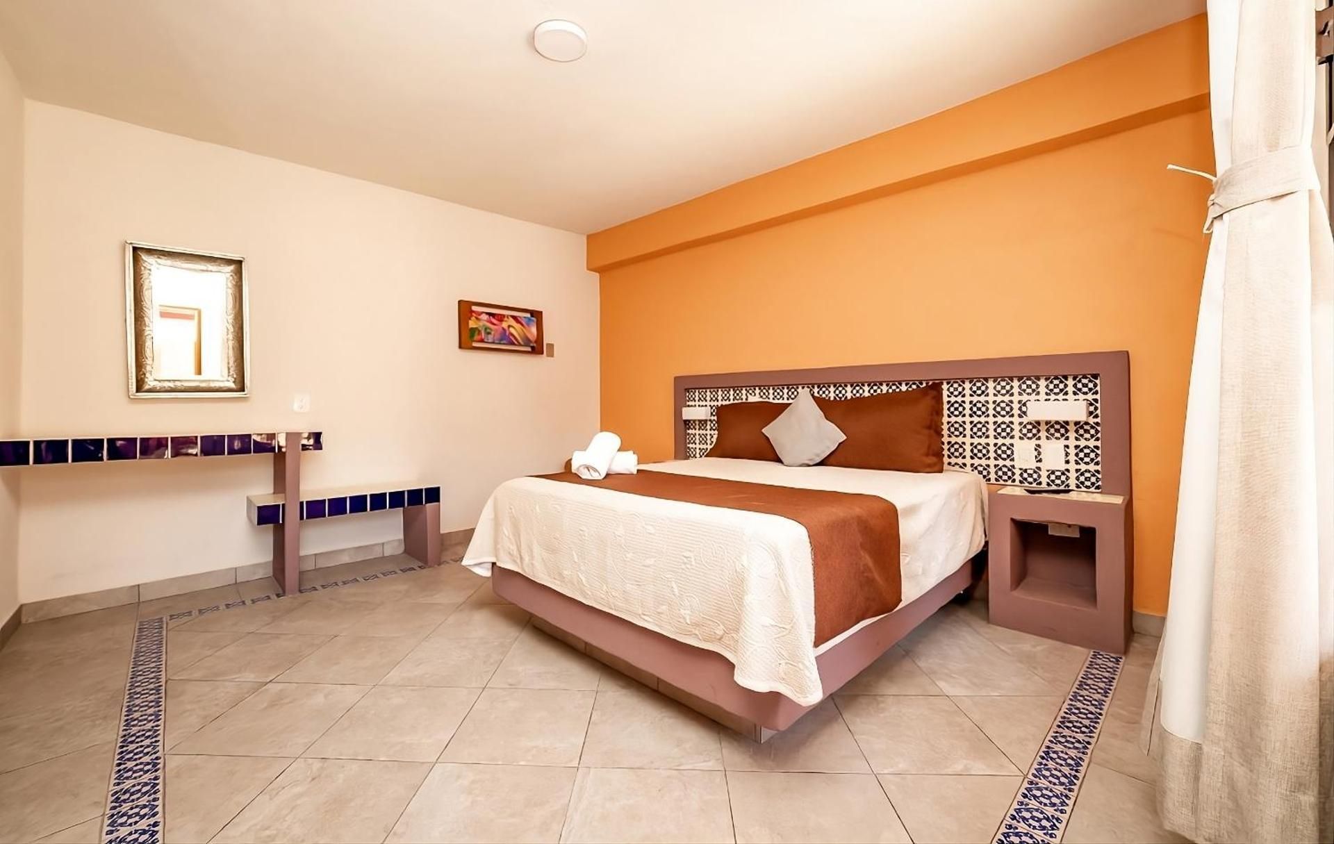 Suite with Hot Tub