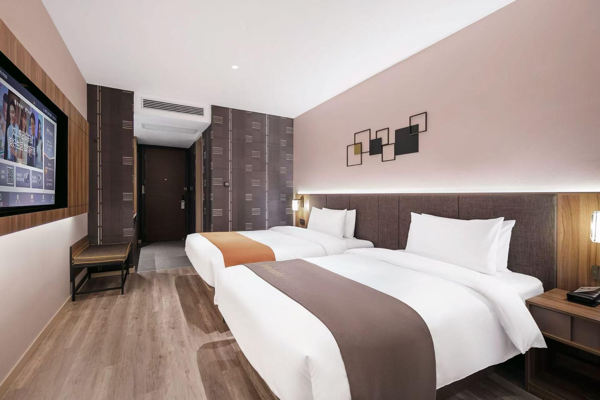 2 Bed Twin Superior Room