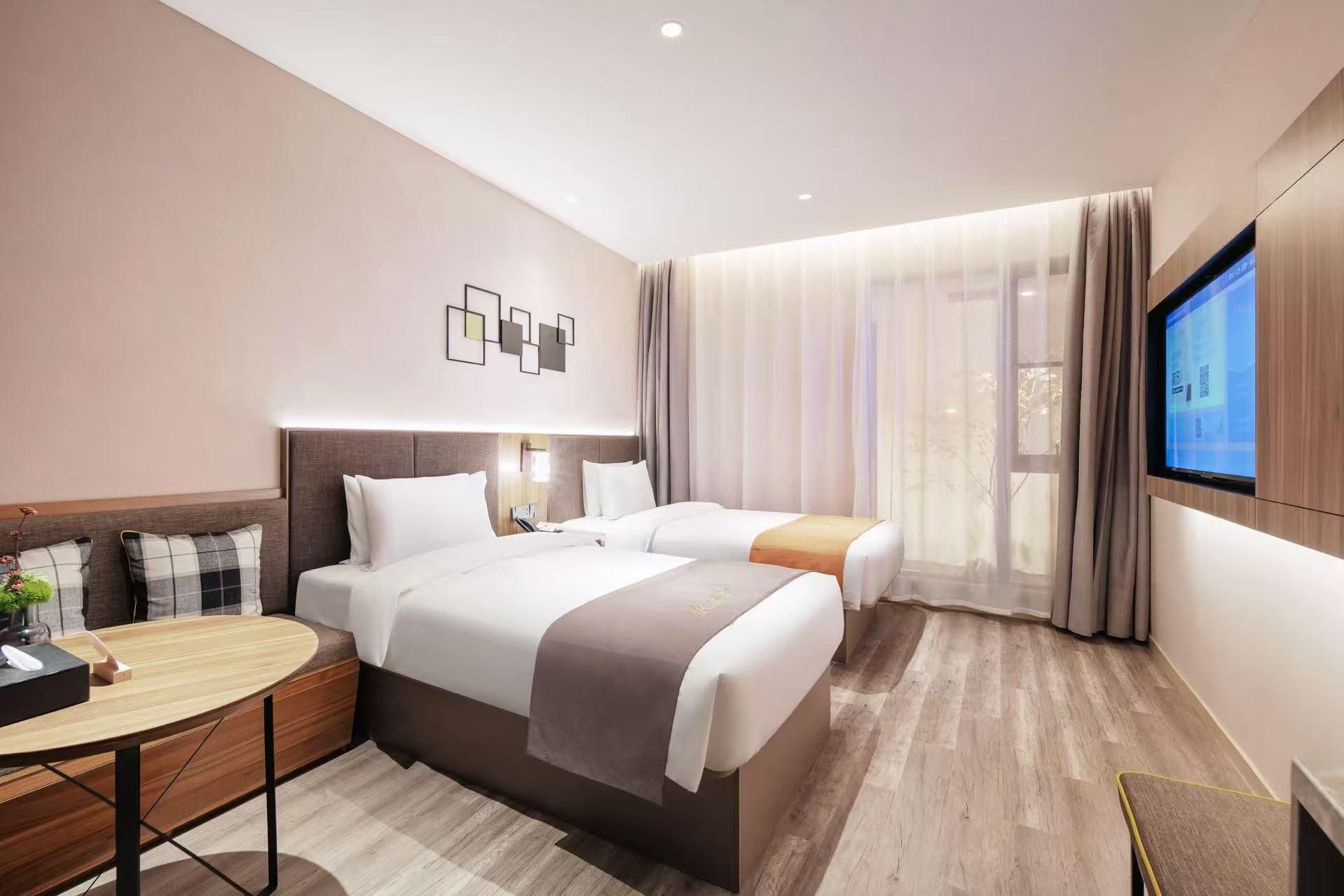 2 Bed Twin Superior Room