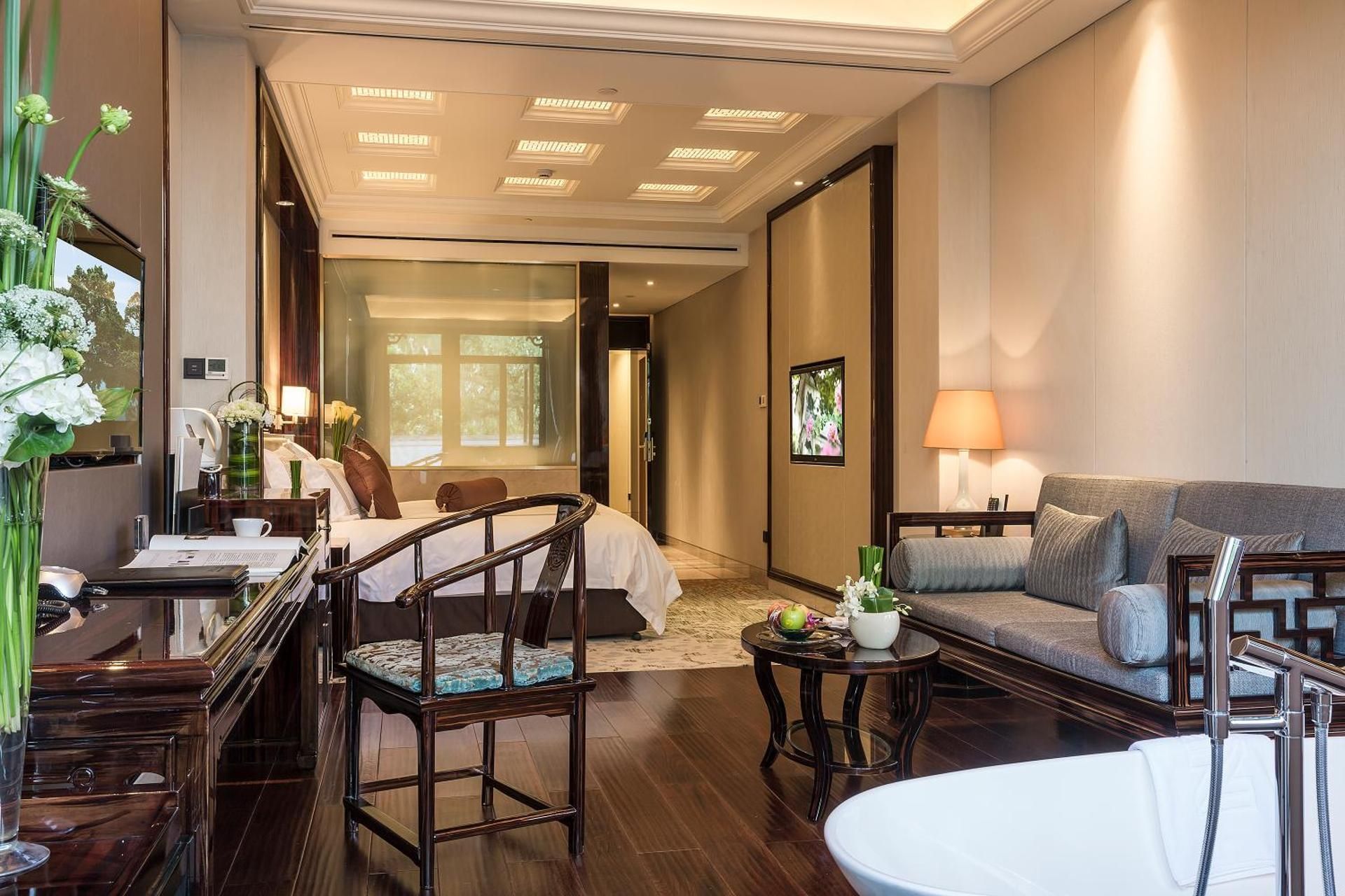 Exquisite Double Room with Lake View