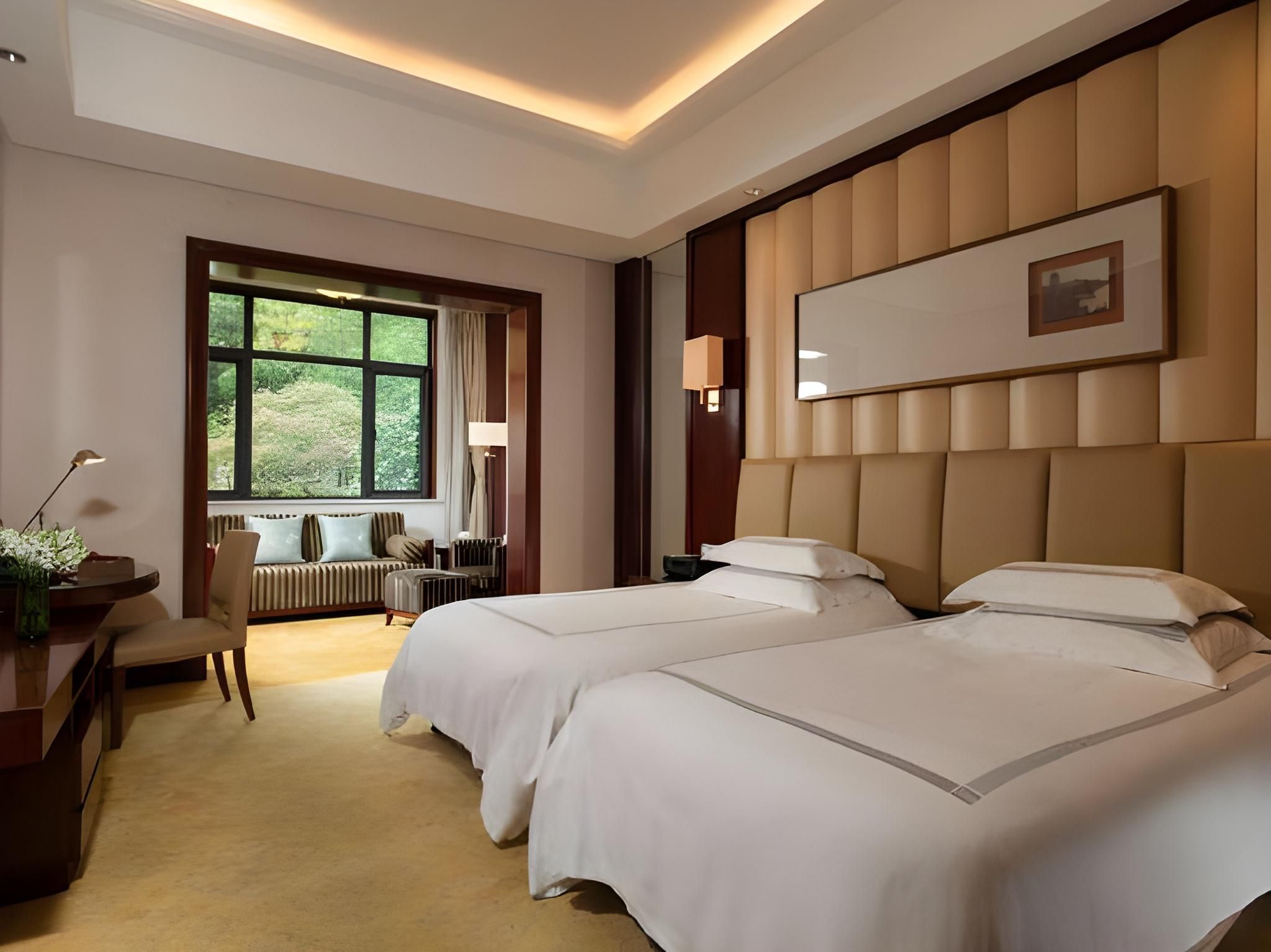 Deluxe Twin Bed