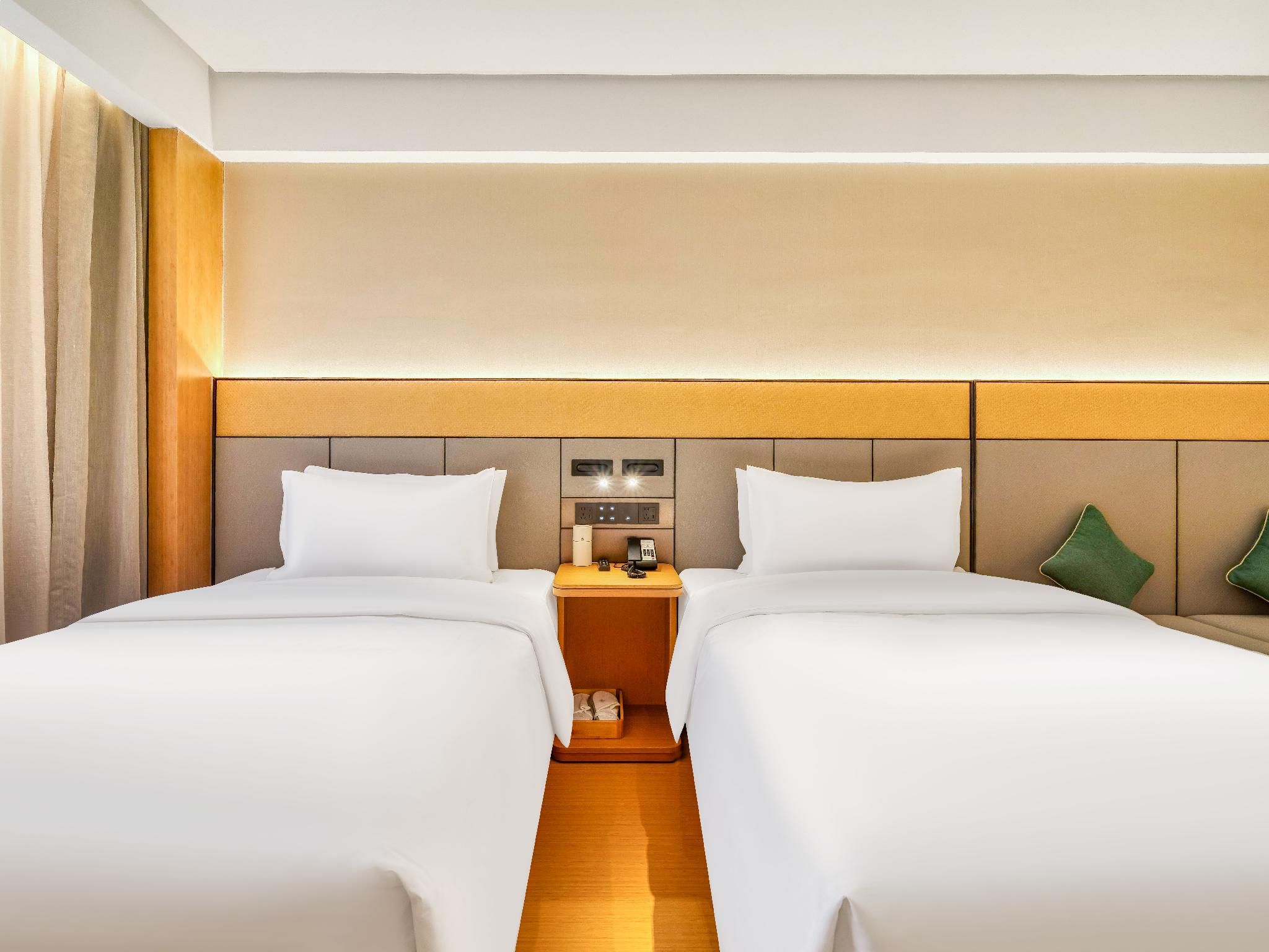 Huazhu - Business Twin Room