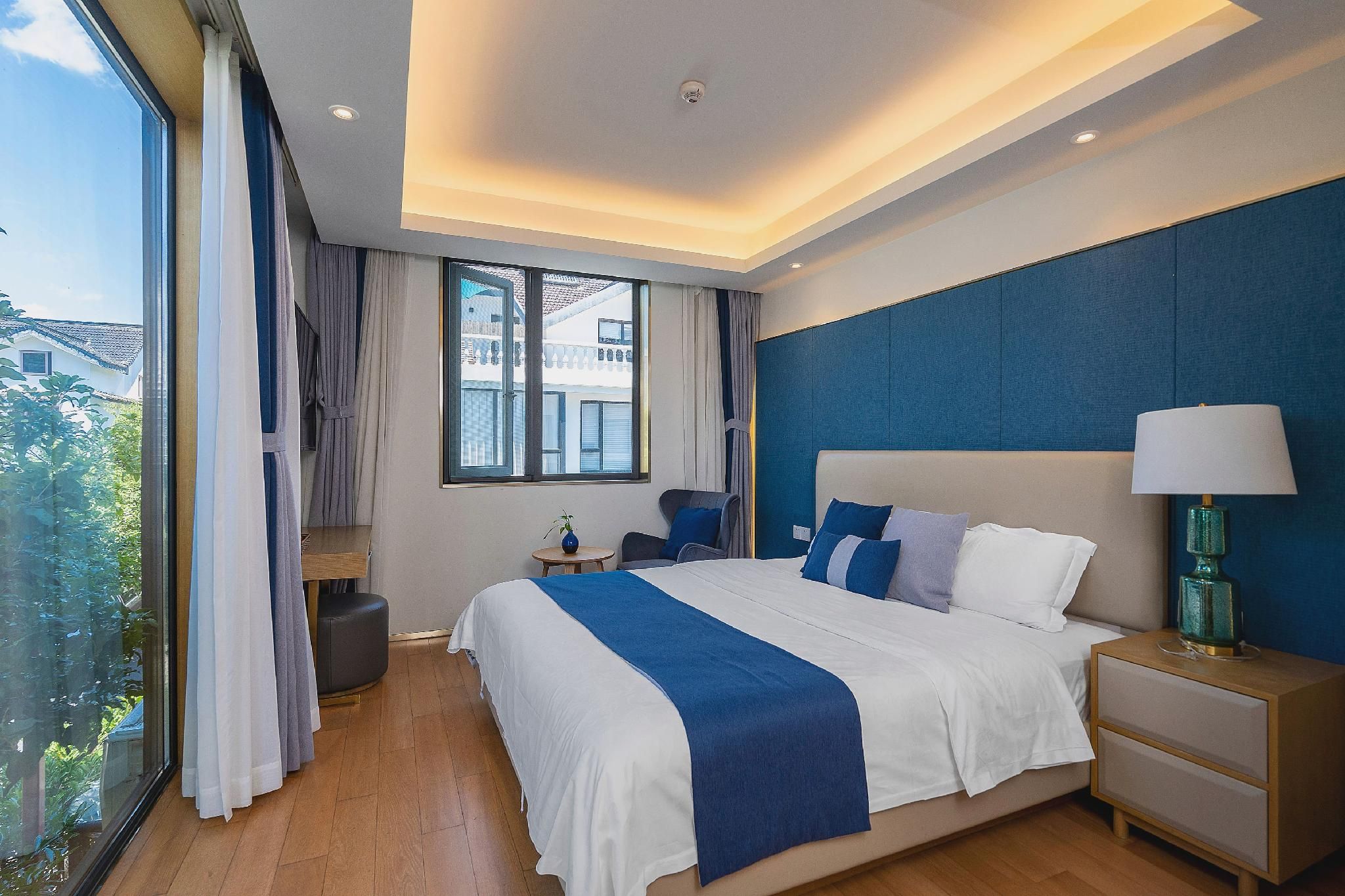 Double Room with Mountain View